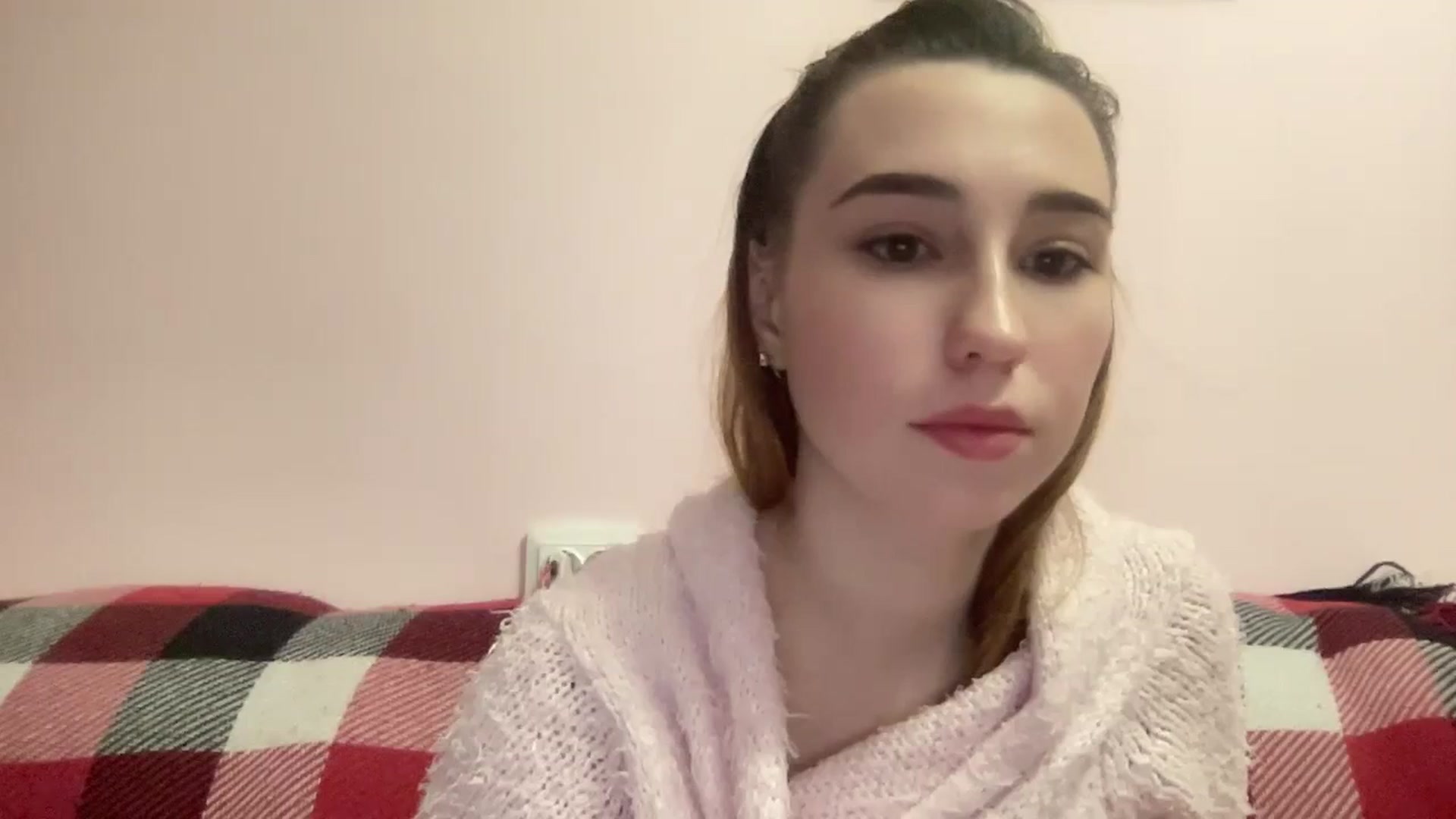 Gallery image thumbnail from Just_I's myfreecams stream on, 01/04/2024, 17:18 image 19 of 20