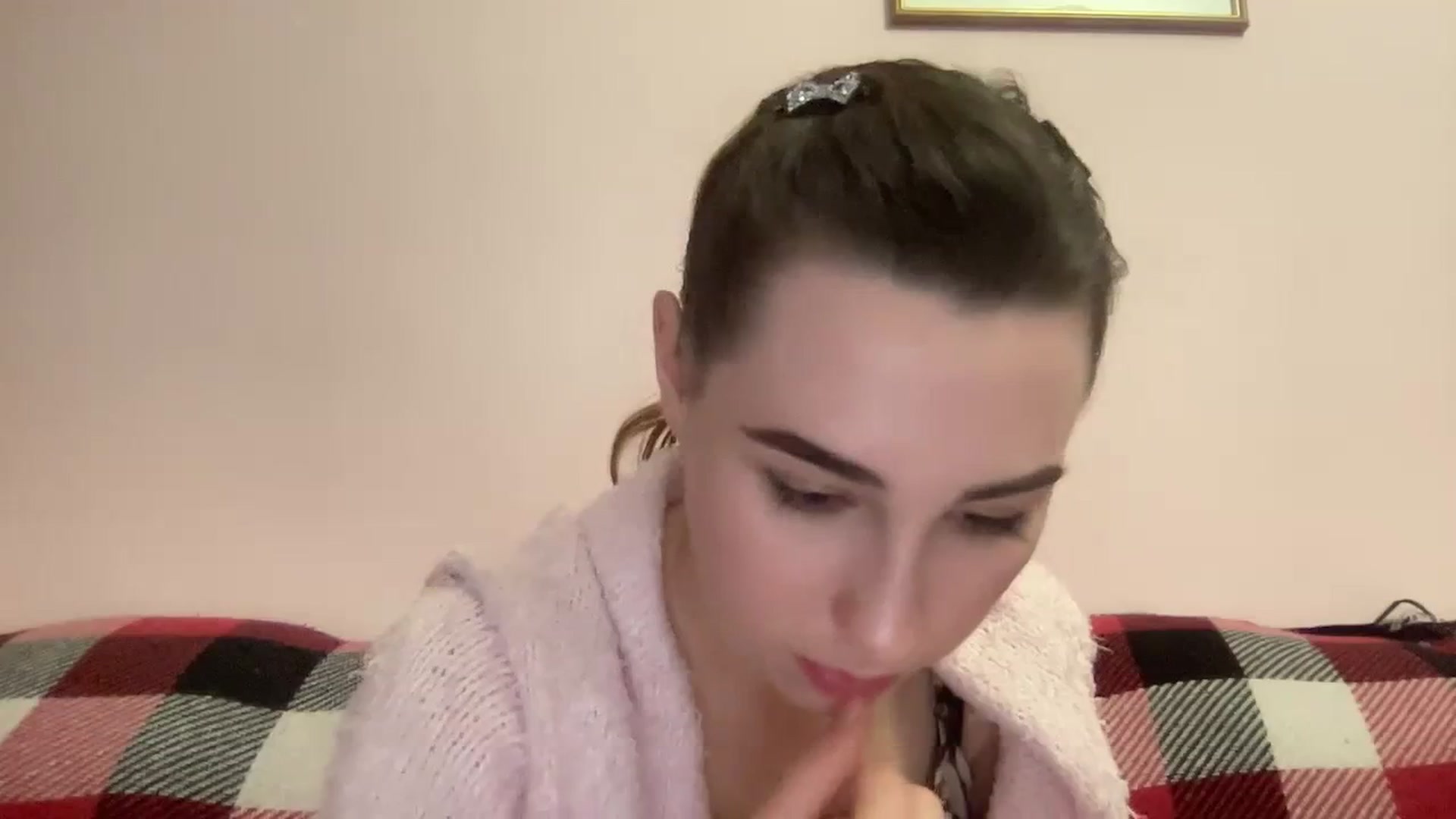 Gallery image thumbnail from Just_I's myfreecams stream on, 01/04/2024, 21:59 image 13 of 20