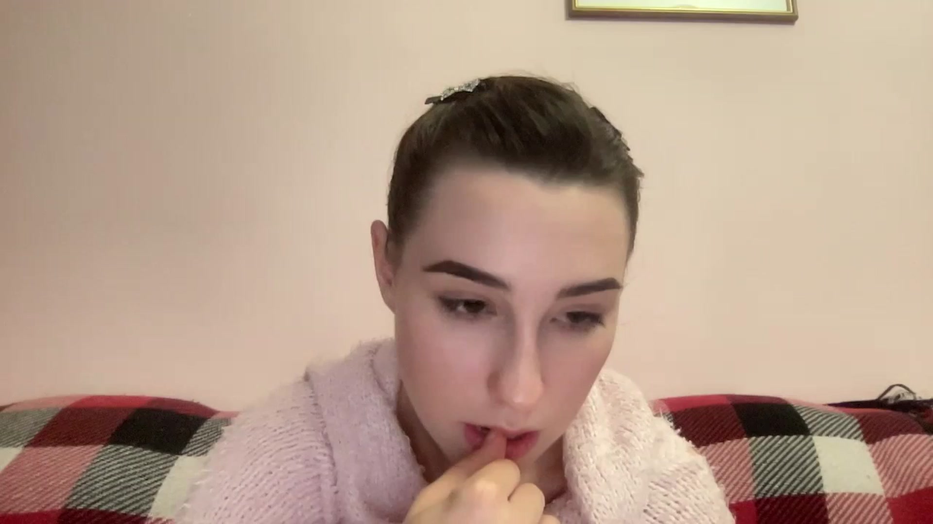 Gallery image thumbnail from Just_I's myfreecams stream on, 01/04/2024, 21:59 image 7 of 20