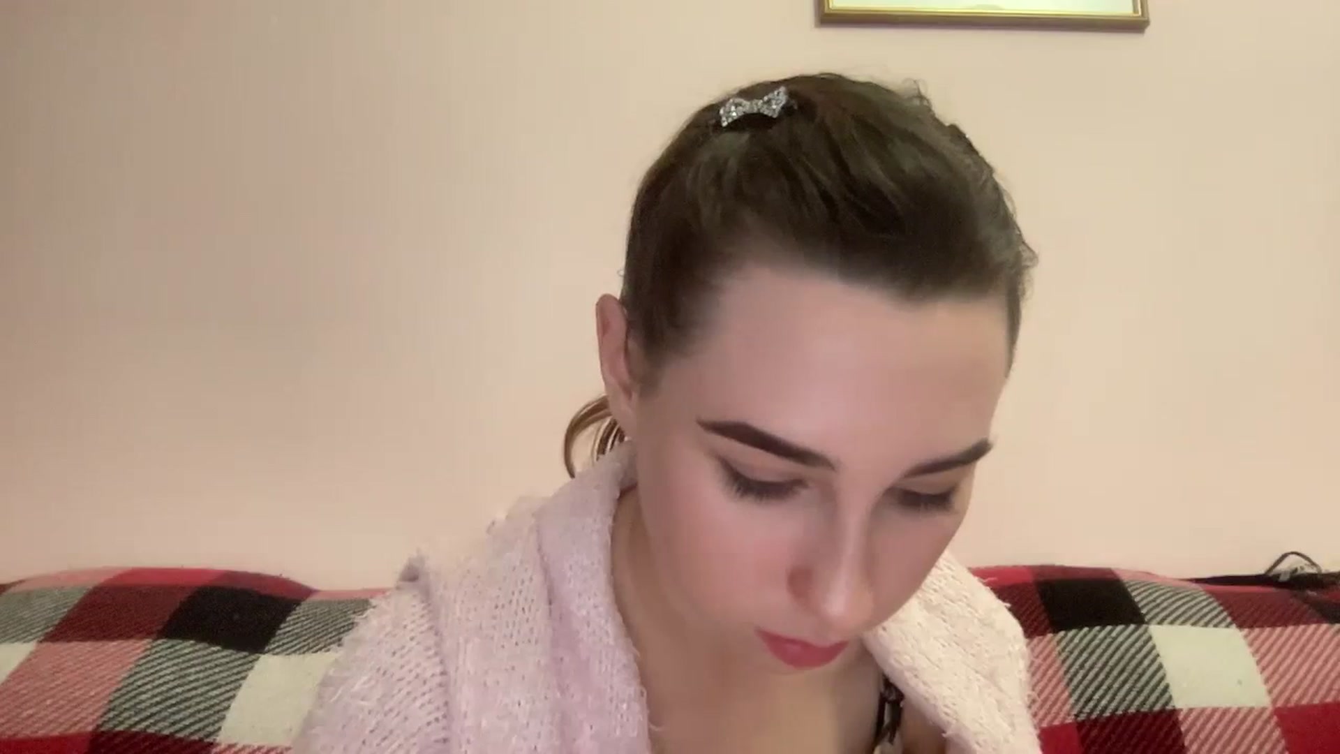 Gallery image thumbnail from Just_I's myfreecams stream on, 01/04/2024, 21:59 image 14 of 20