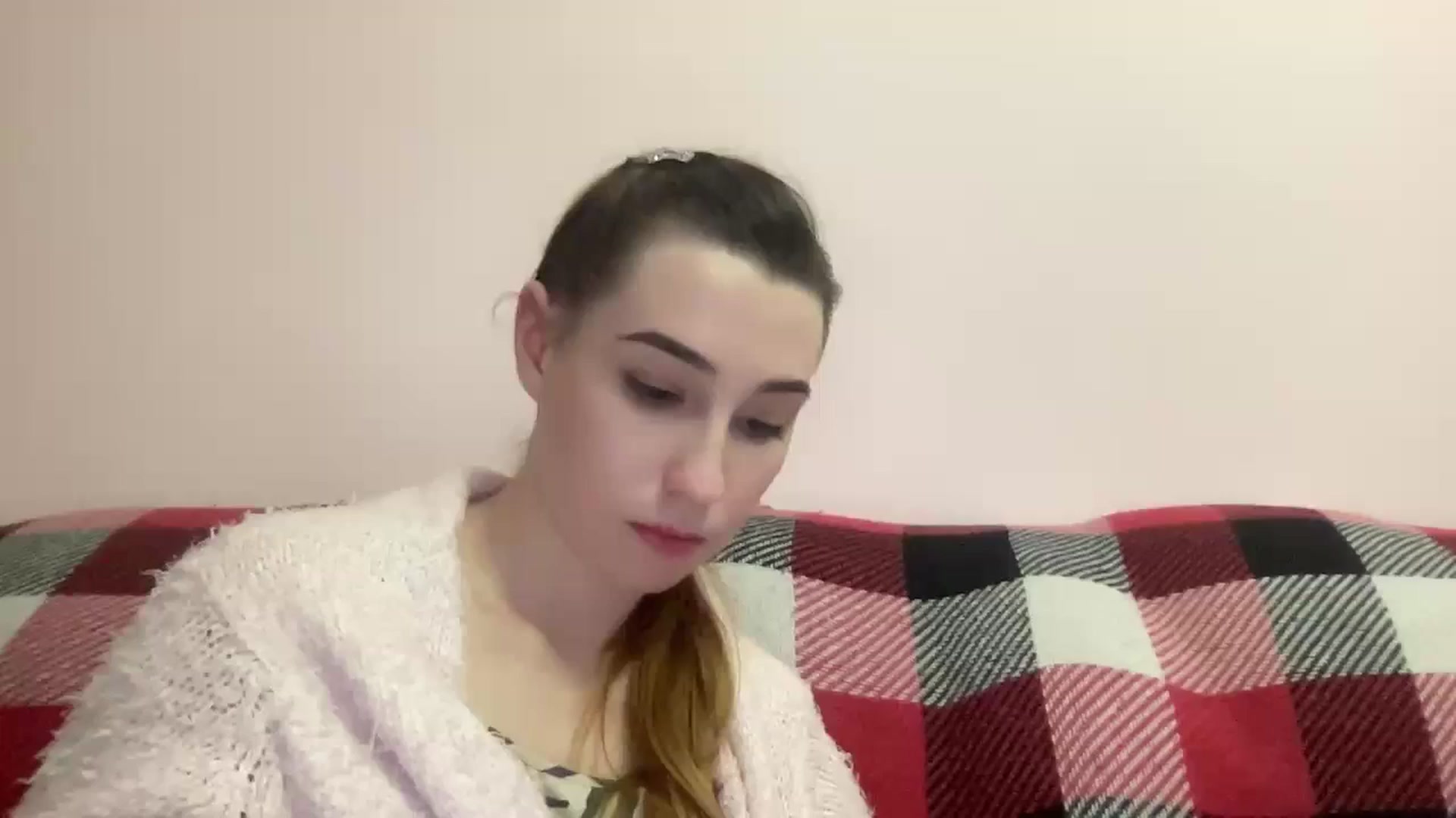 Gallery image thumbnail from Just_I's myfreecams stream on, 01/04/2024, 23:24 image 16 of 20