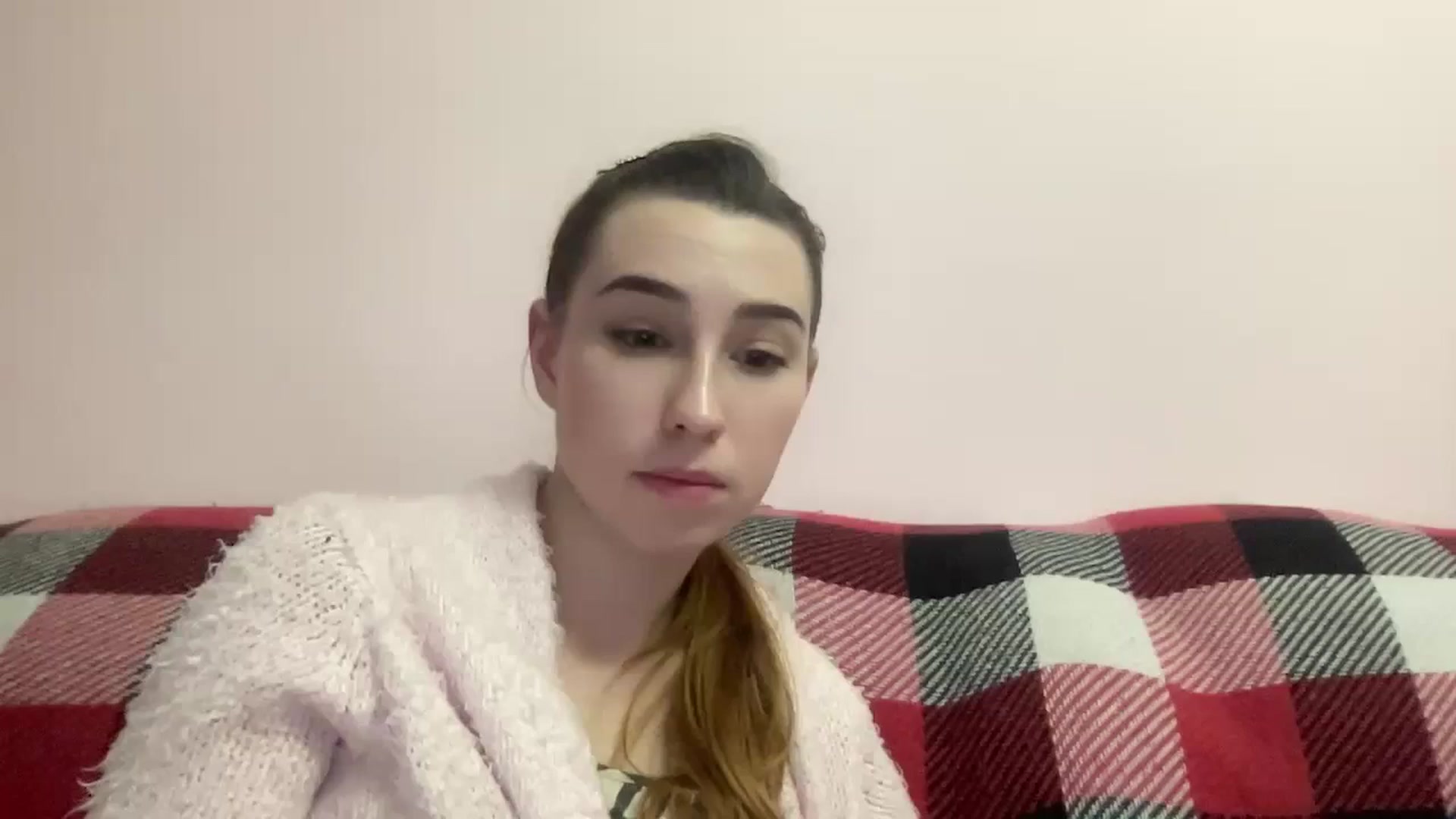Gallery image thumbnail from Just_I's myfreecams stream on, 01/04/2024, 23:24 image 18 of 20