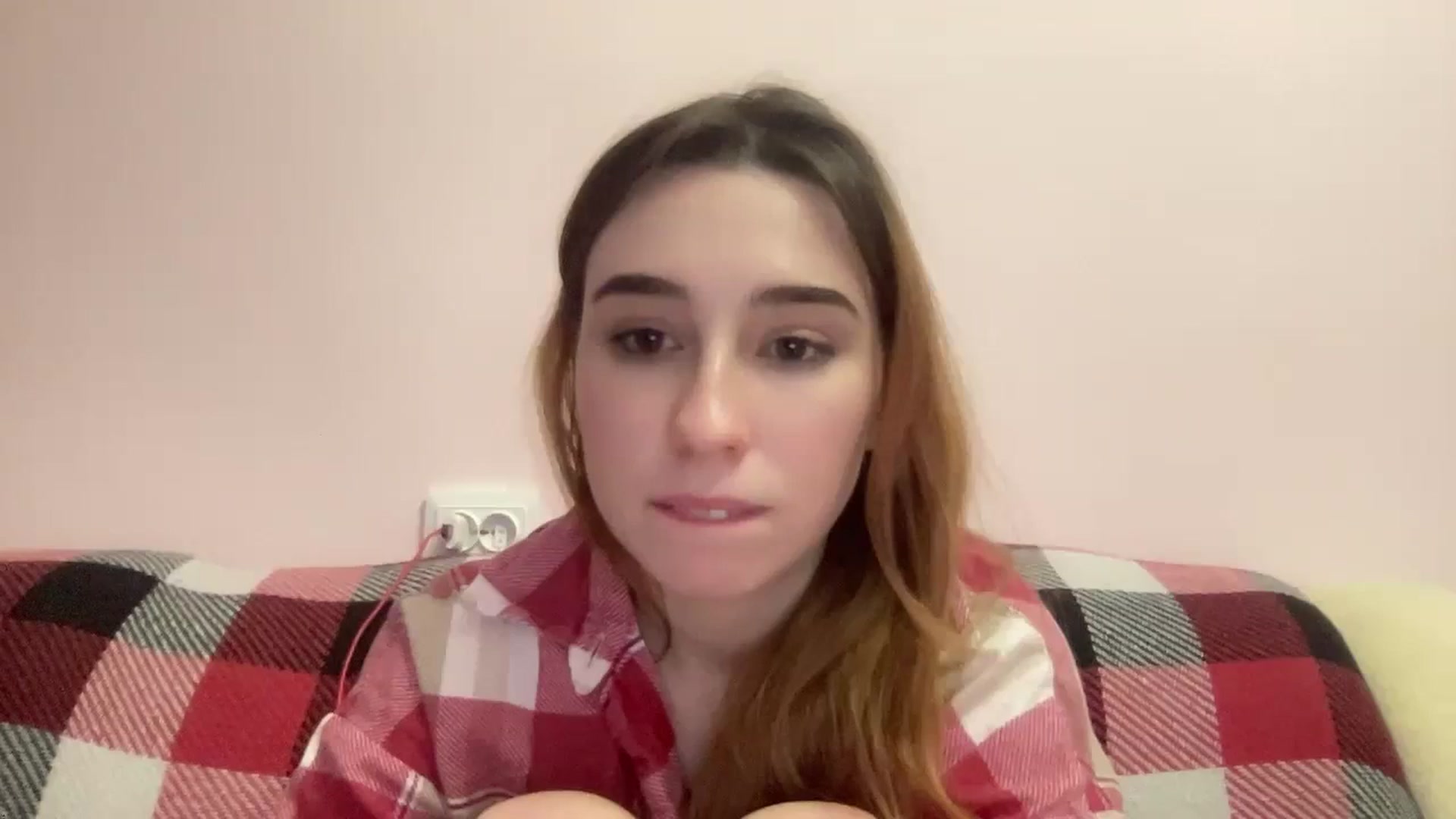 Gallery image thumbnail from Just_I's myfreecams stream on, 01/07/2024, 23:05 image 11 of 20