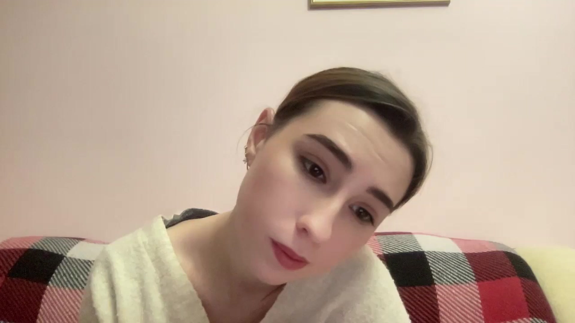 Gallery image thumbnail from Just_I's myfreecams stream on, 01/11/2024, 17:15 image 6 of 20