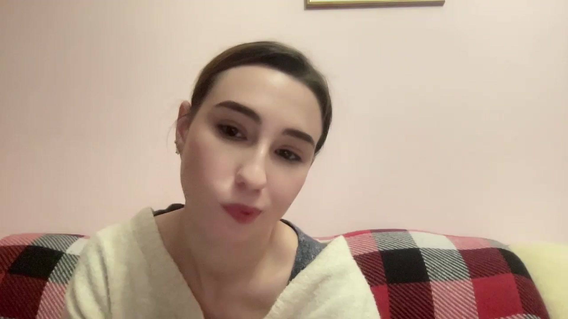 Gallery image thumbnail from Just_I's myfreecams stream on, 01/11/2024, 17:15 image 1 of 20