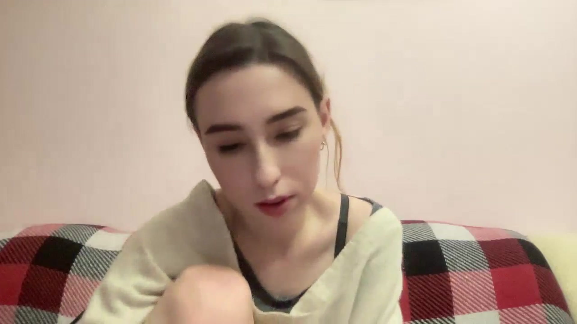 Gallery image thumbnail from Just_I's myfreecams stream on, 01/11/2024, 18:48 image 11 of 20