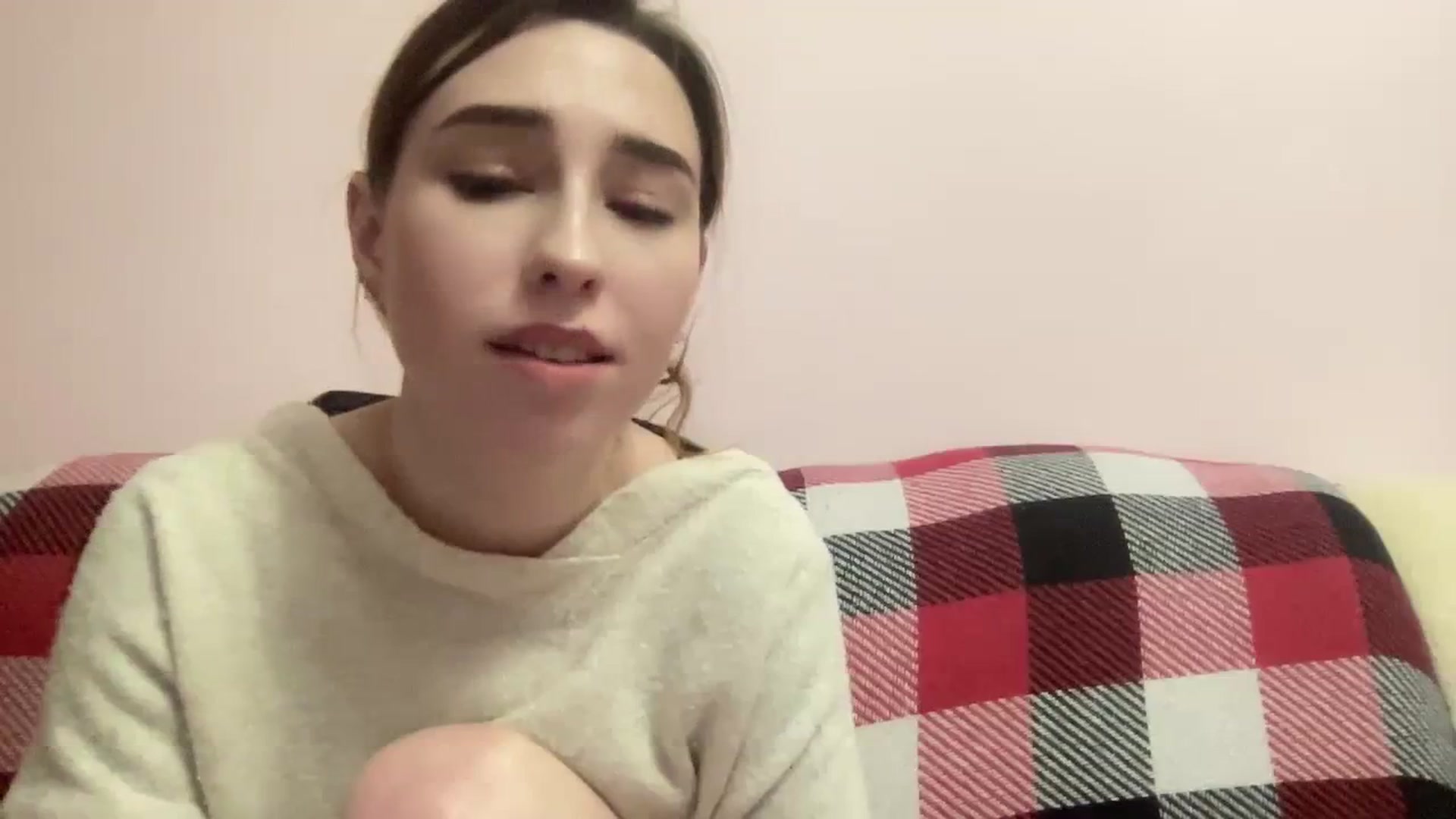 Gallery image thumbnail from Just_I's myfreecams stream on, 01/11/2024, 18:48 image 20 of 20