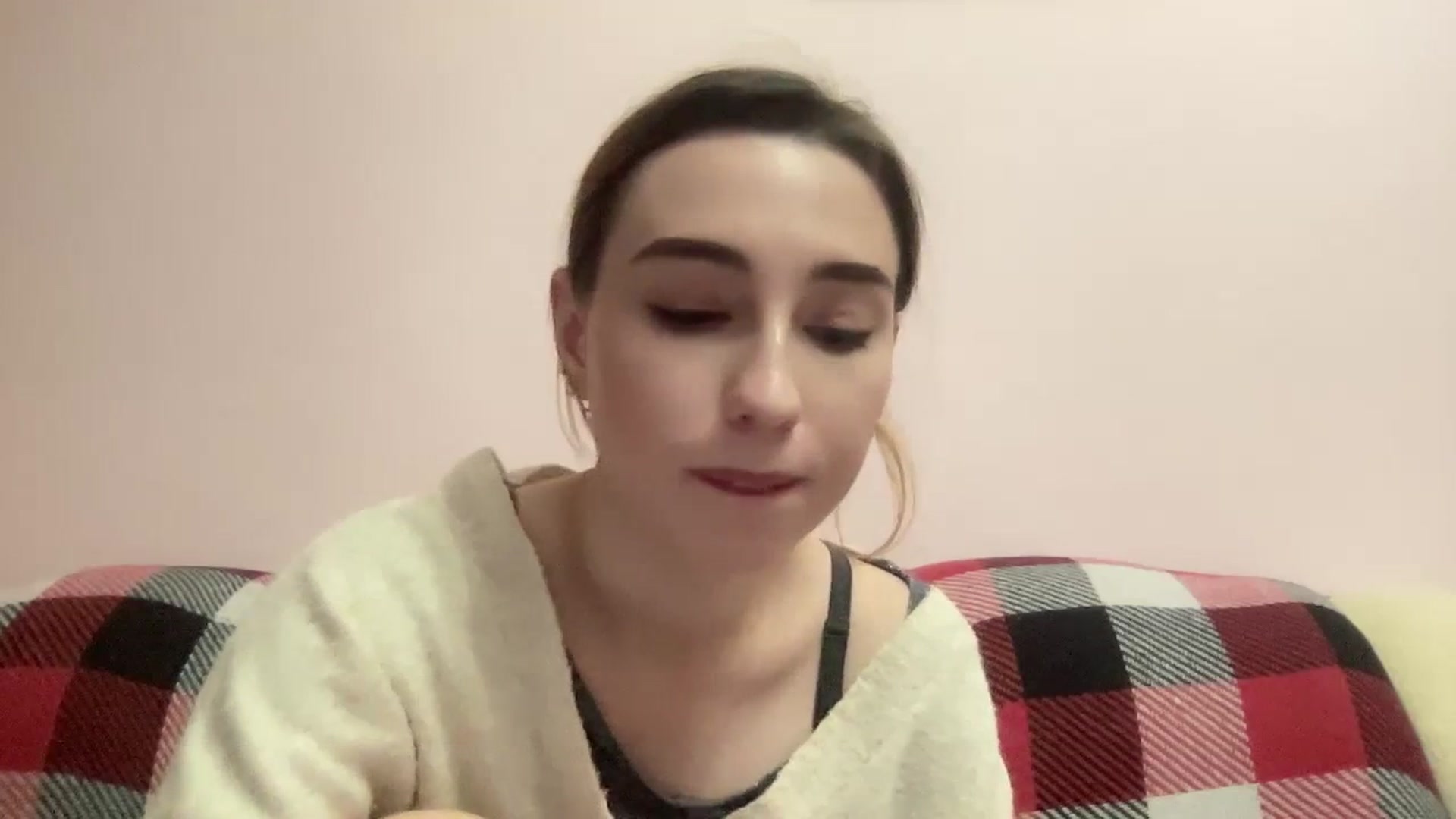Gallery image thumbnail from Just_I's myfreecams stream on, 01/11/2024, 18:48 image 10 of 20