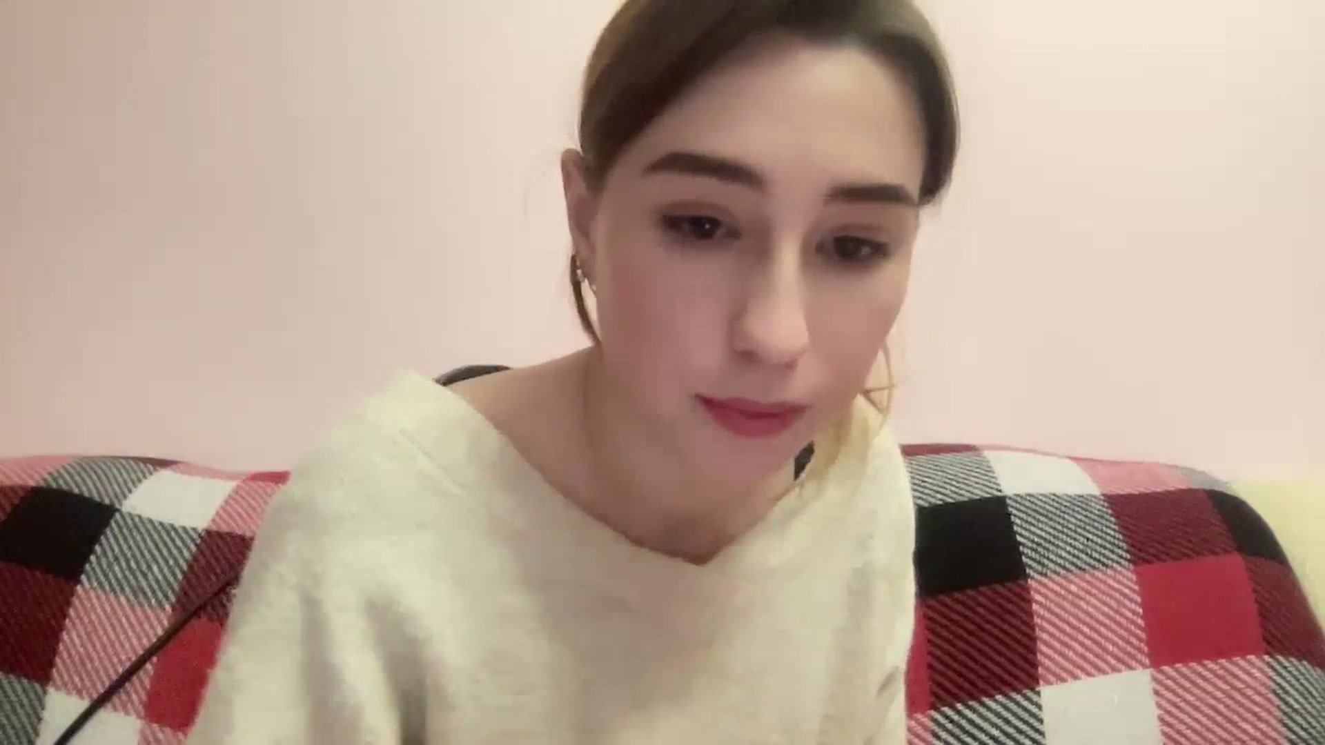Gallery image thumbnail from Just_I's myfreecams stream on, 01/11/2024, 20:41 image 5 of 20