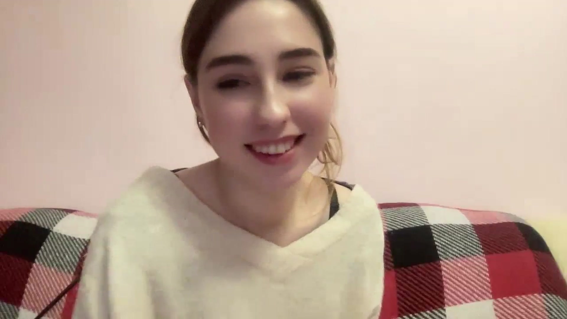 Gallery image thumbnail from Just_I's myfreecams stream on, 01/11/2024, 20:41 image 10 of 20