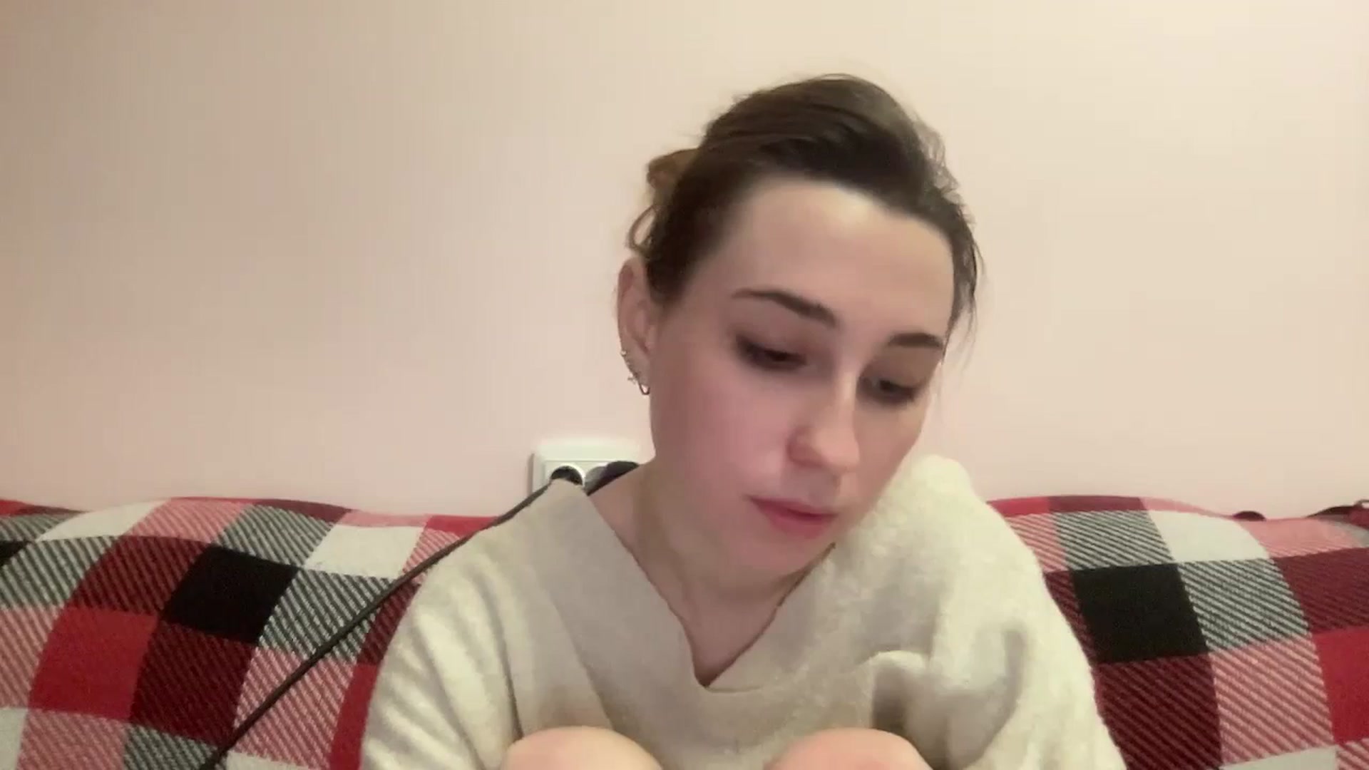 Gallery image thumbnail from Just_I's myfreecams stream on, 01/14/2024, 23:32 image 5 of 20