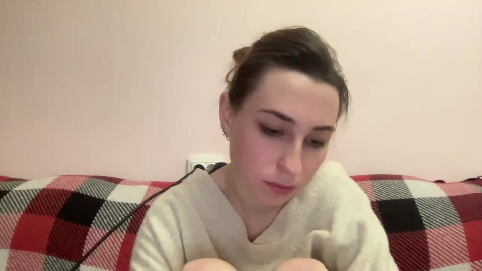 Gallery image thumbnail from Just_I's myfreecams stream on, 01/14/2024, 23:32 image 6 of 20