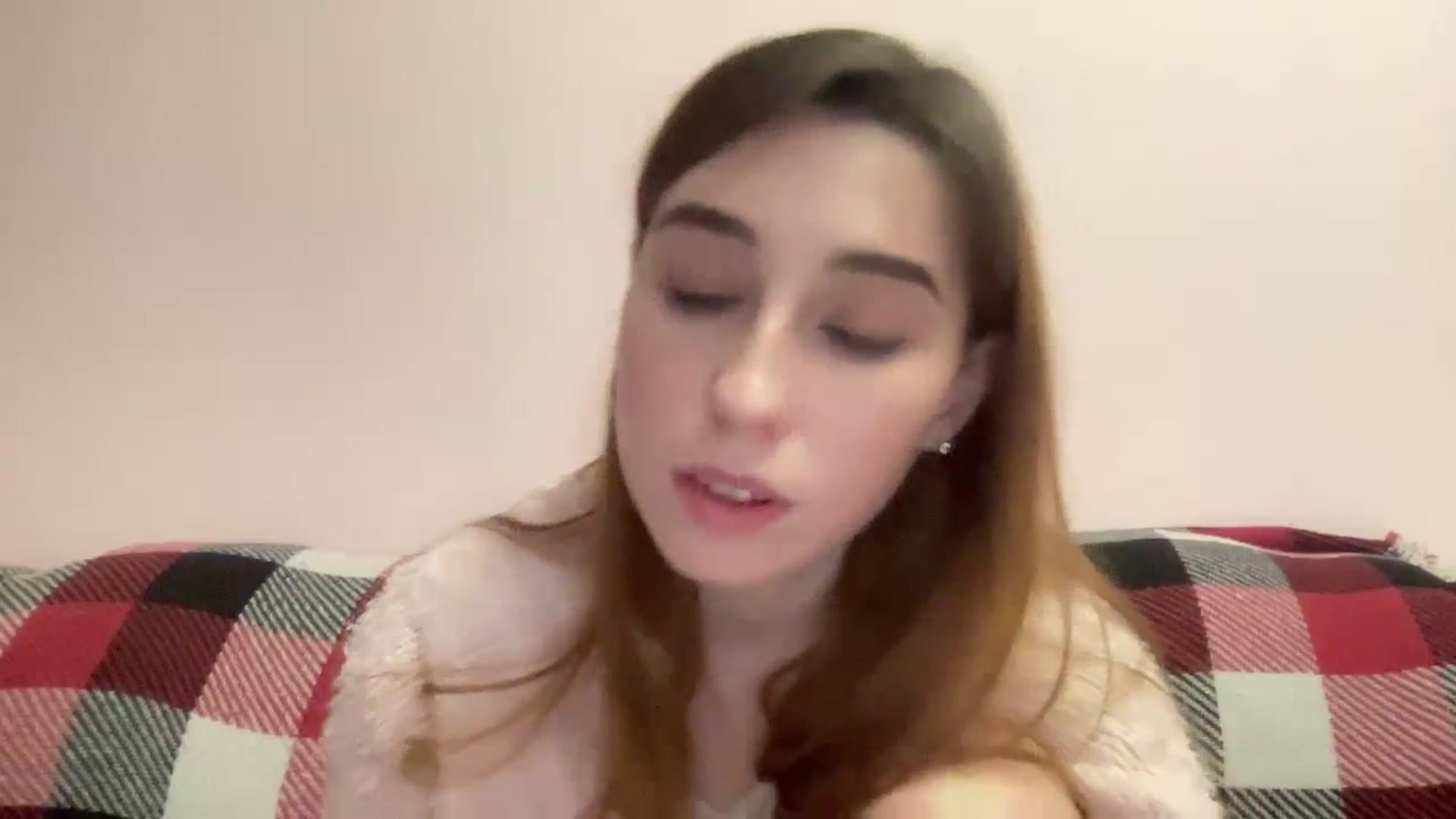 Gallery image thumbnail from Just_I's myfreecams stream on, 01/18/2024, 19:31 image 5 of 20