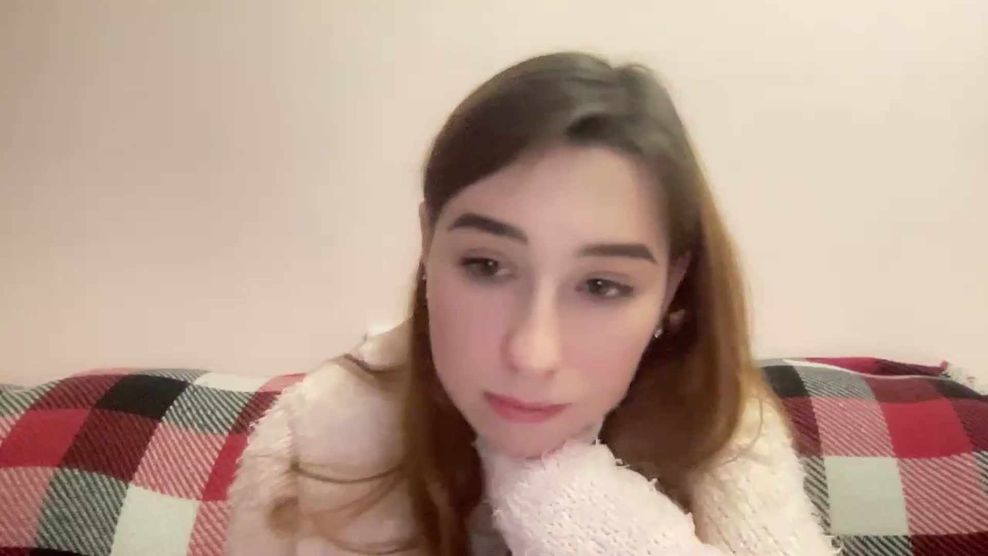 Gallery image thumbnail from Just_I's myfreecams stream on, 01/18/2024, 19:31 image 4 of 20