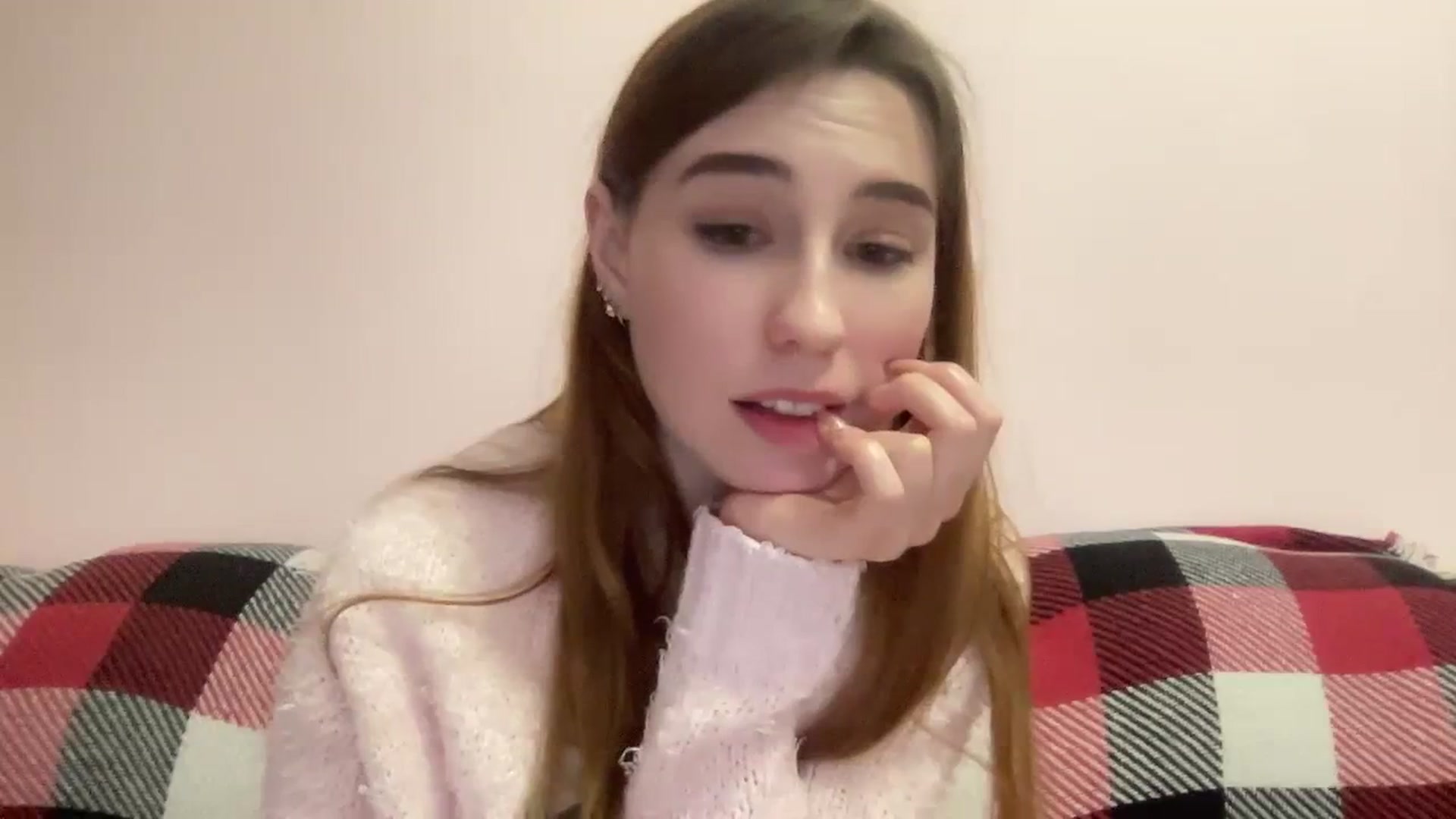 Gallery image thumbnail from Just_I's myfreecams stream on, 01/18/2024, 19:31 image 11 of 20
