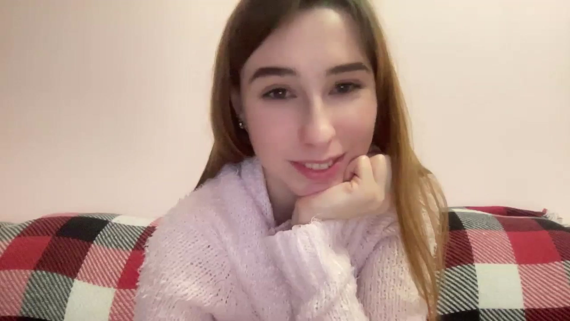 Gallery image thumbnail from Just_I's myfreecams stream on, 01/18/2024, 19:31 image 14 of 20