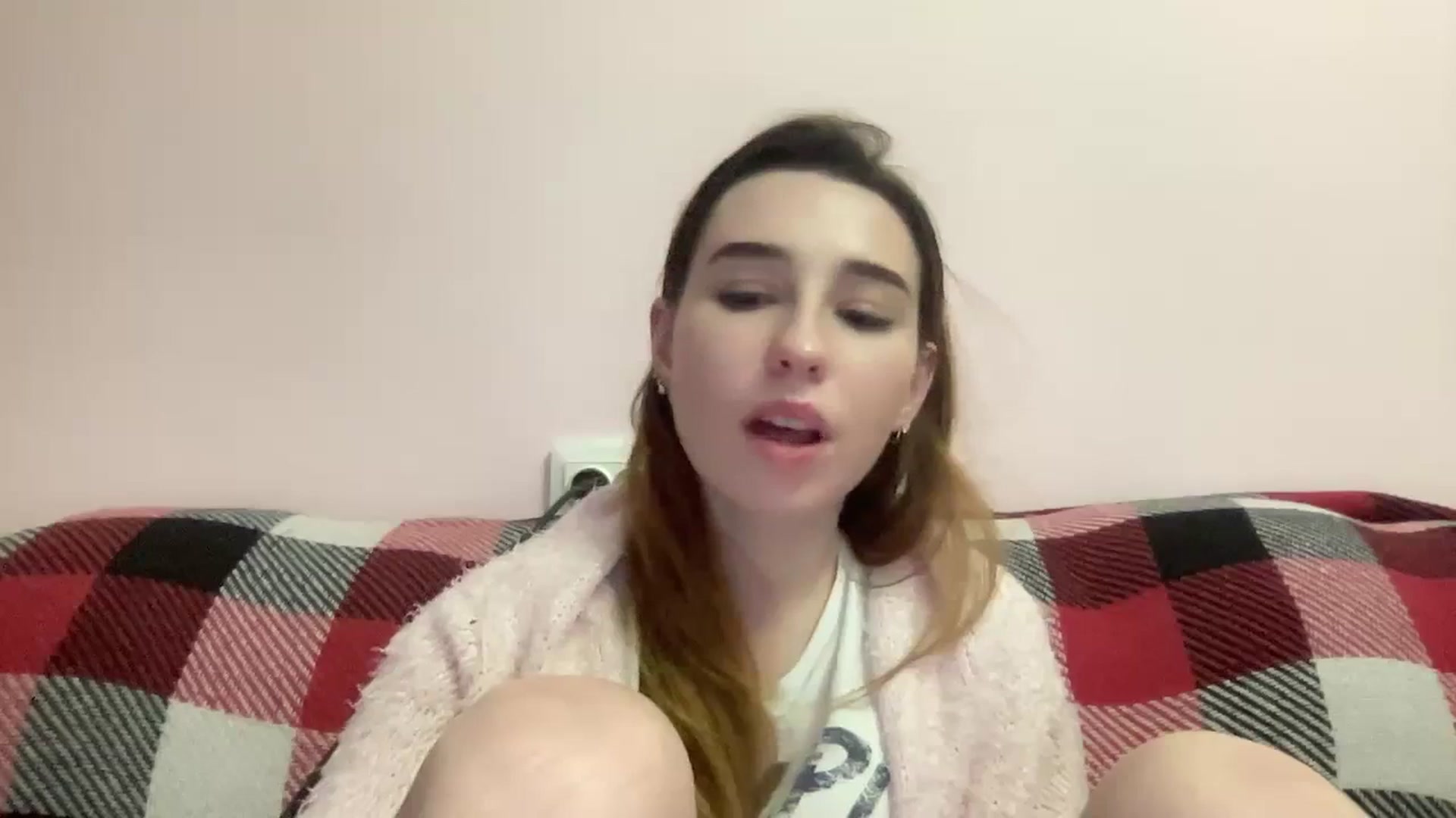 Gallery image thumbnail from Just_I's myfreecams stream on, 01/18/2024, 22:29 image 2 of 20