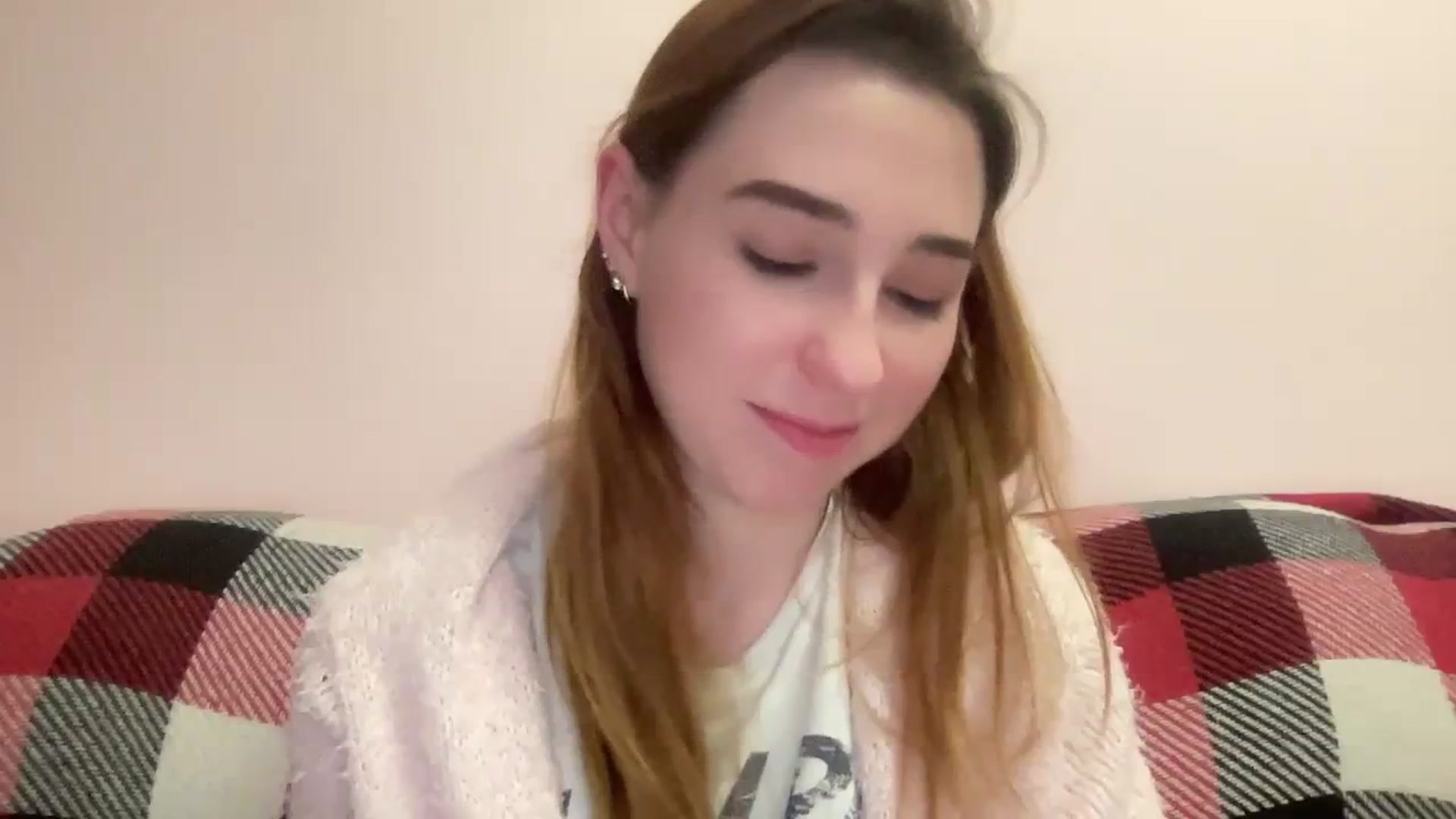 Gallery image thumbnail from Just_I's myfreecams stream on, 01/18/2024, 22:29 image 14 of 20