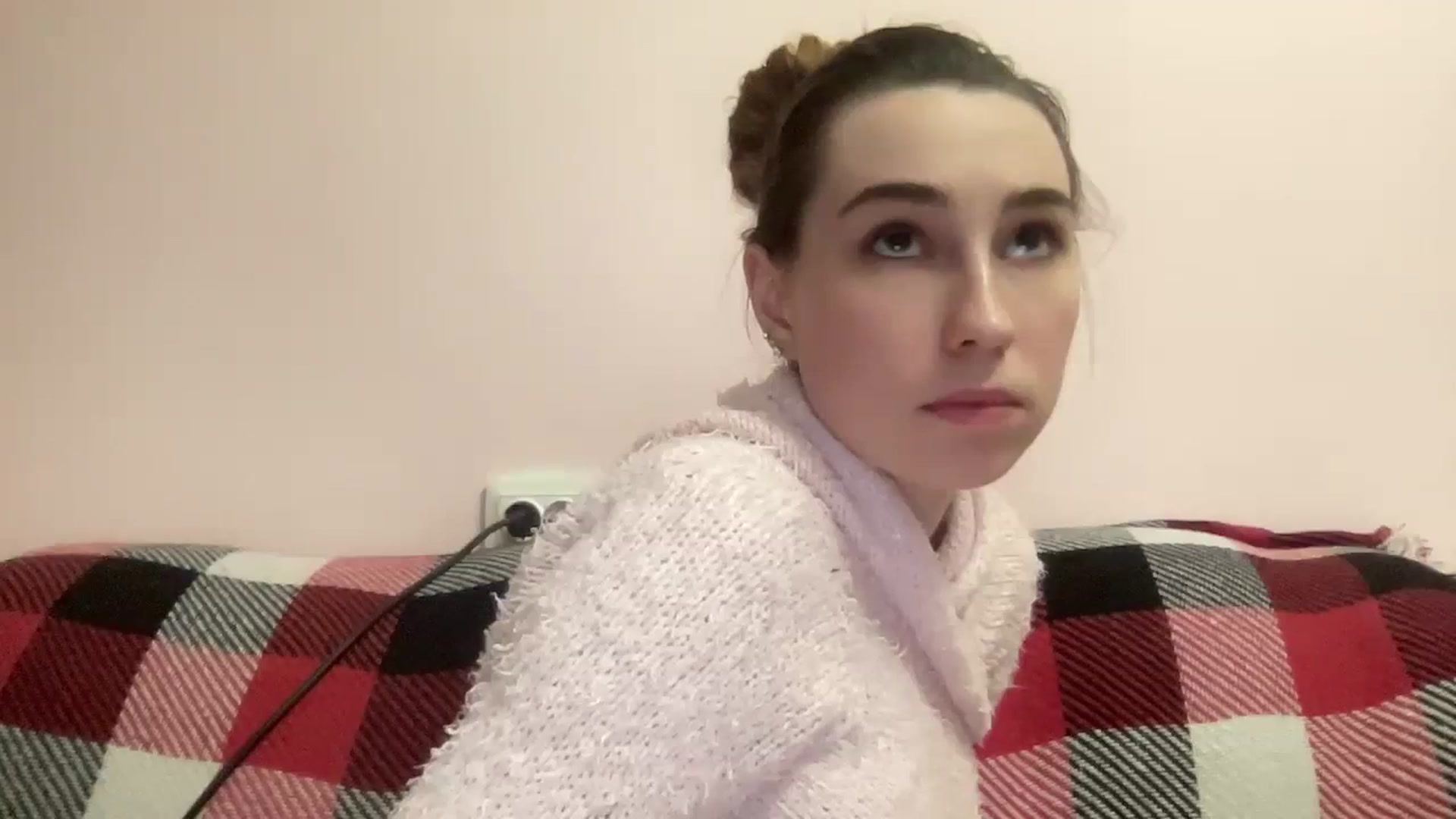 Gallery image thumbnail from Just_I's myfreecams stream on, 01/20/2024, 24:46 image 17 of 20