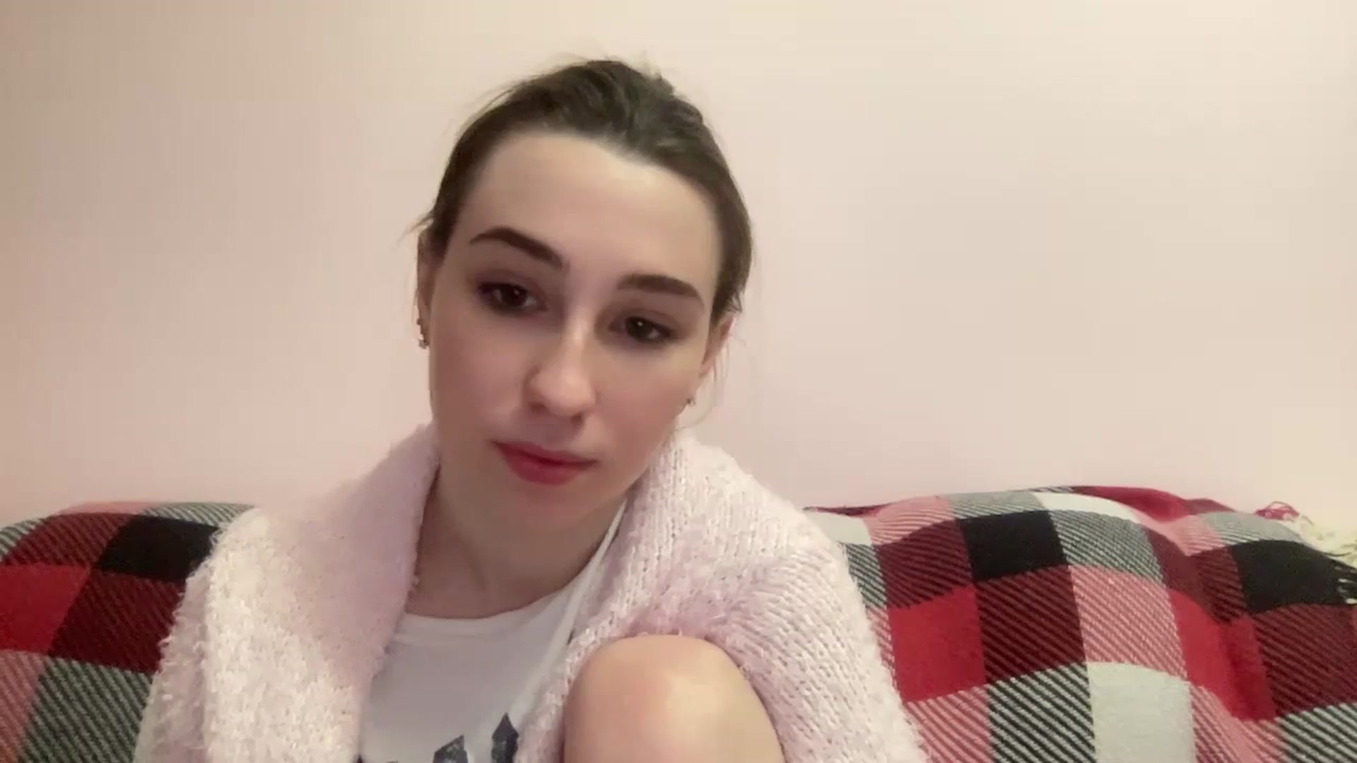 Gallery image thumbnail from Just_I's myfreecams stream on, 01/20/2024, 06:07 image 7 of 20