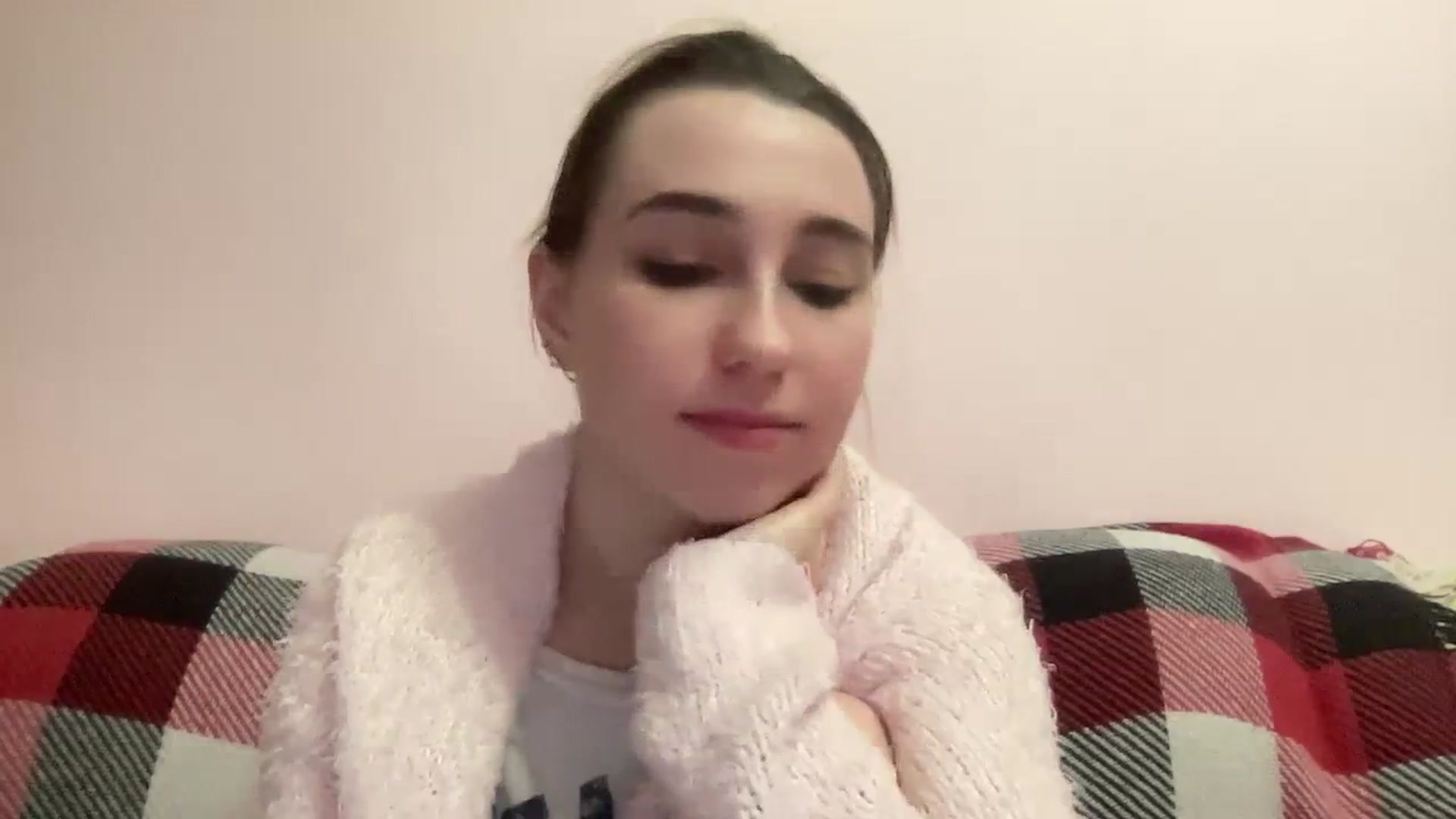 Gallery image thumbnail from Just_I's myfreecams stream on, 01/20/2024, 06:07 image 5 of 20