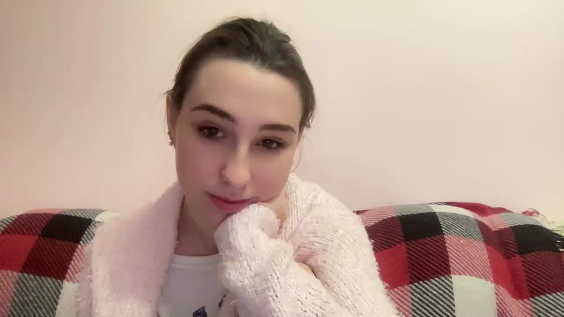 Gallery image thumbnail from Just_I's myfreecams stream on, 01/20/2024, 06:07 image 6 of 20