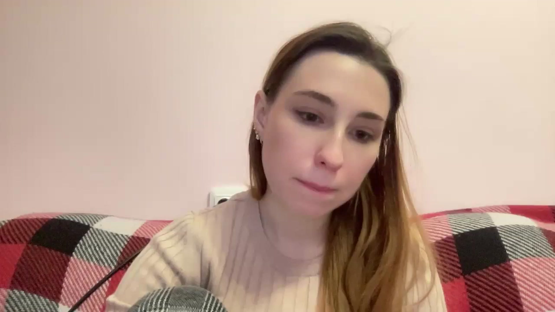 Gallery image thumbnail from Just_I's myfreecams stream on, 01/22/2024, 02:18 image 9 of 20