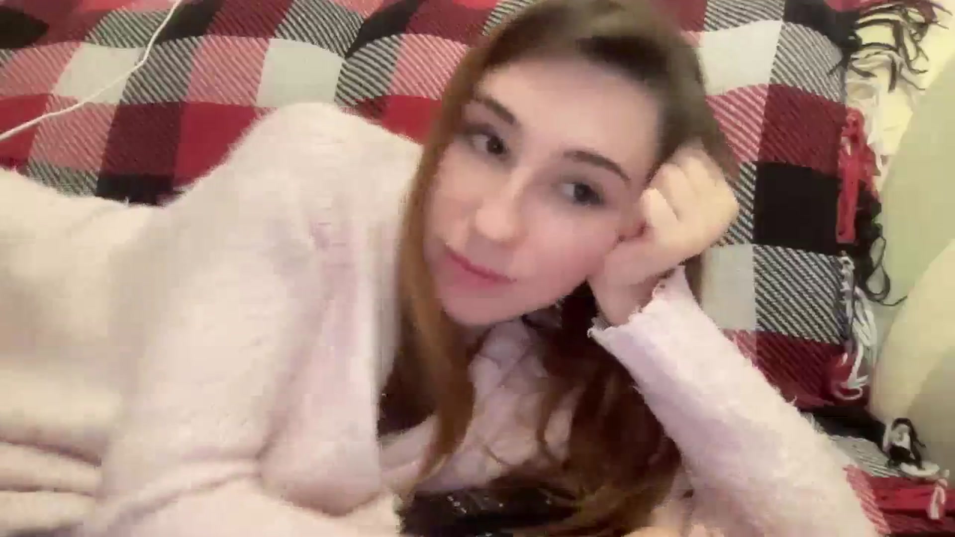 Gallery image thumbnail from Just_I's myfreecams stream on, 01/23/2024, 05:19 image 19 of 20