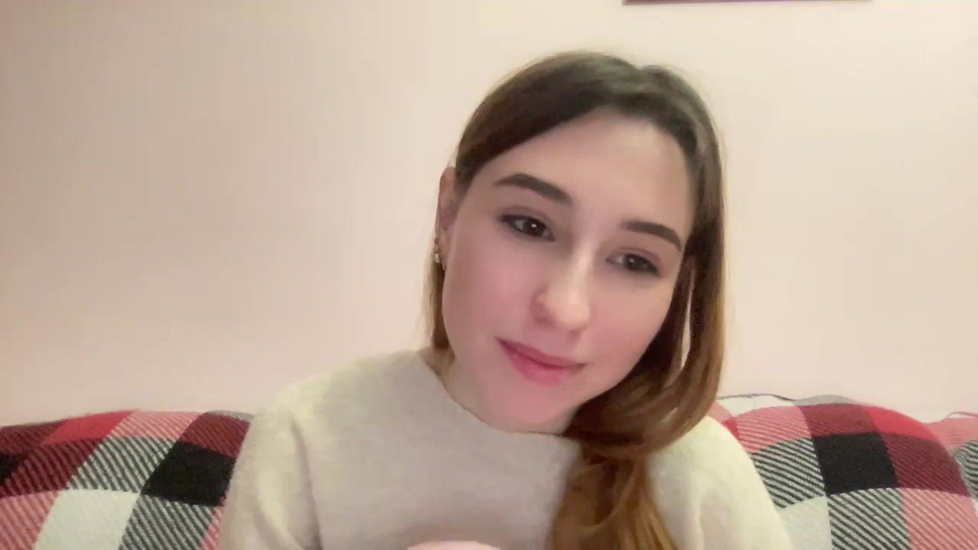 Gallery image thumbnail from Just_I's myfreecams stream on, 01/24/2024, 19:37 image 18 of 20