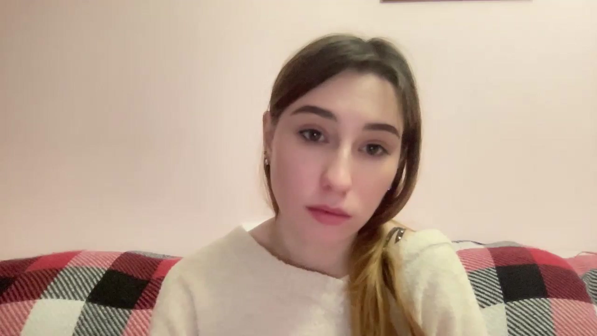 Gallery image thumbnail from Just_I's myfreecams stream on, 01/24/2024, 19:37 image 15 of 20