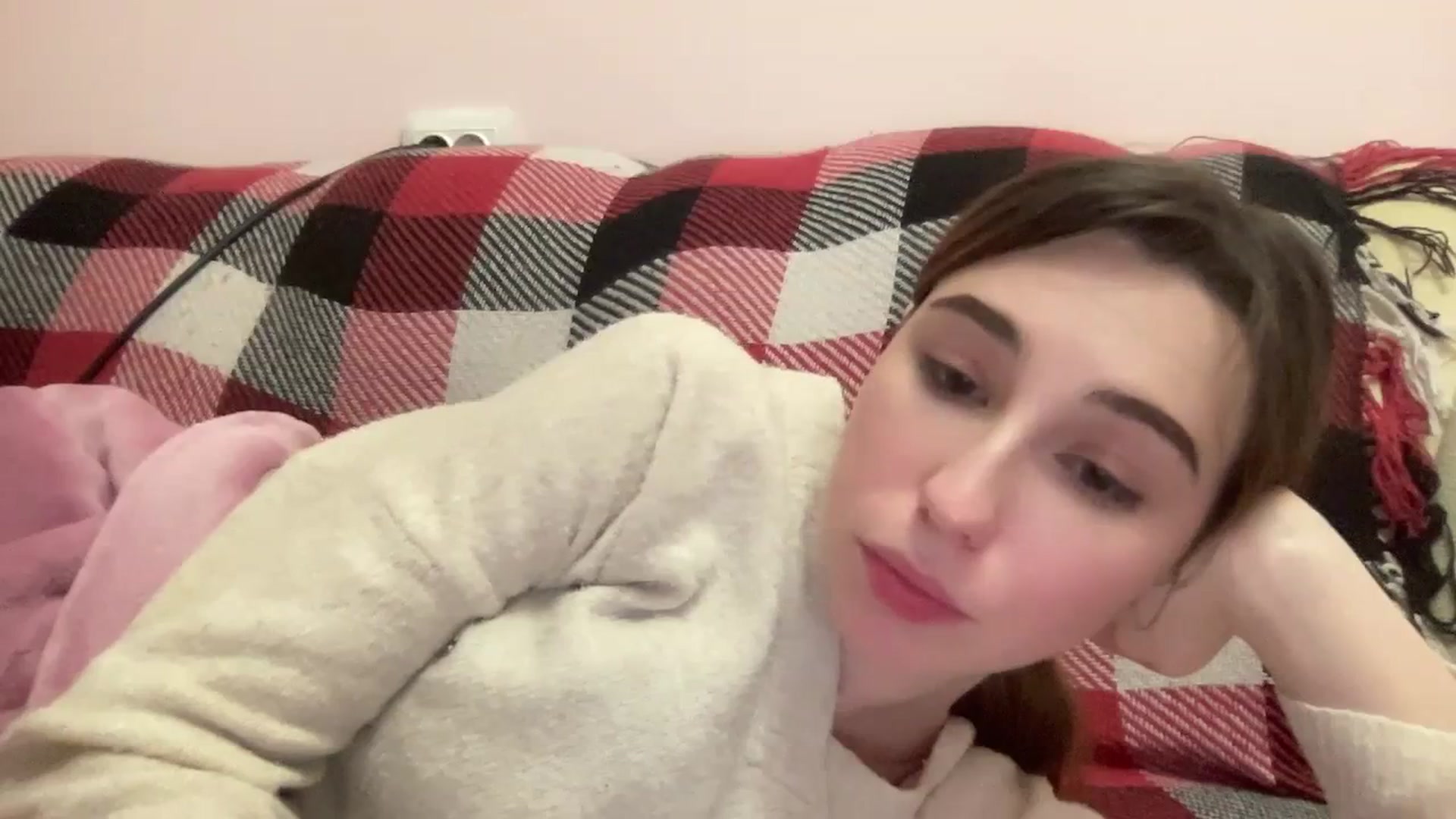 Gallery image thumbnail from Just_I's myfreecams stream on, 01/24/2024, 23:01 image 2 of 20