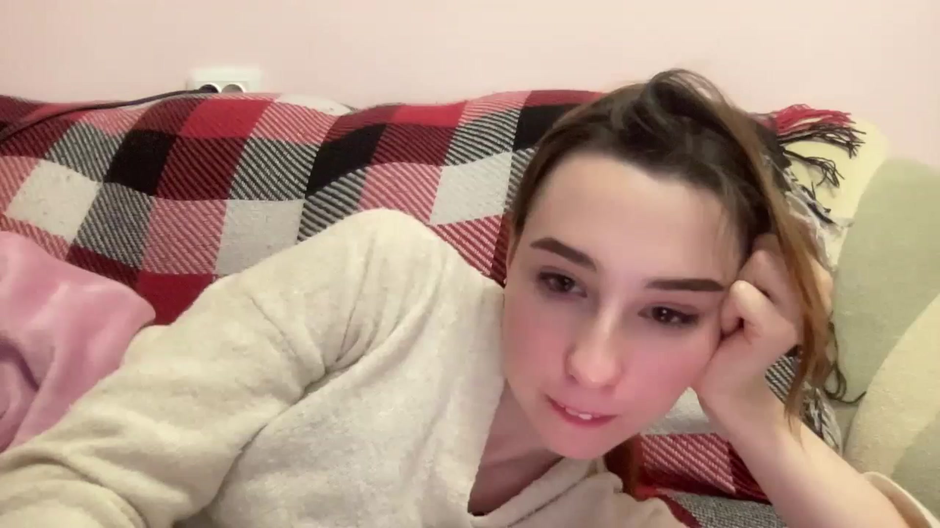 Gallery image thumbnail from Just_I's myfreecams stream on, 01/24/2024, 23:35 image 5 of 20
