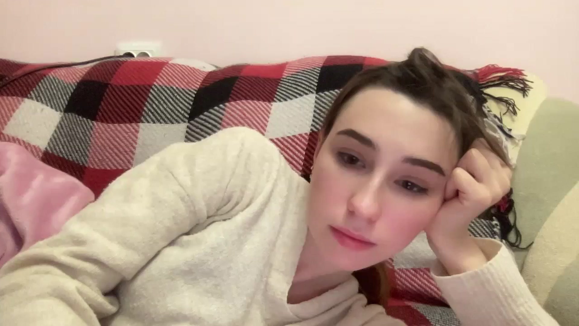 Gallery image thumbnail from Just_I's myfreecams stream on, 01/24/2024, 23:35 image 1 of 20