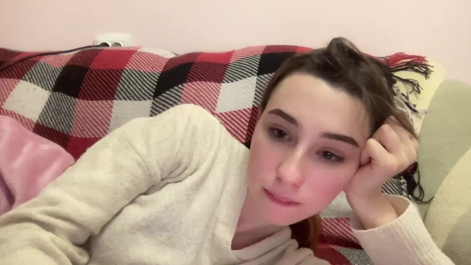 Gallery image thumbnail from Just_I's myfreecams stream on, 01/24/2024, 23:35 image 3 of 20