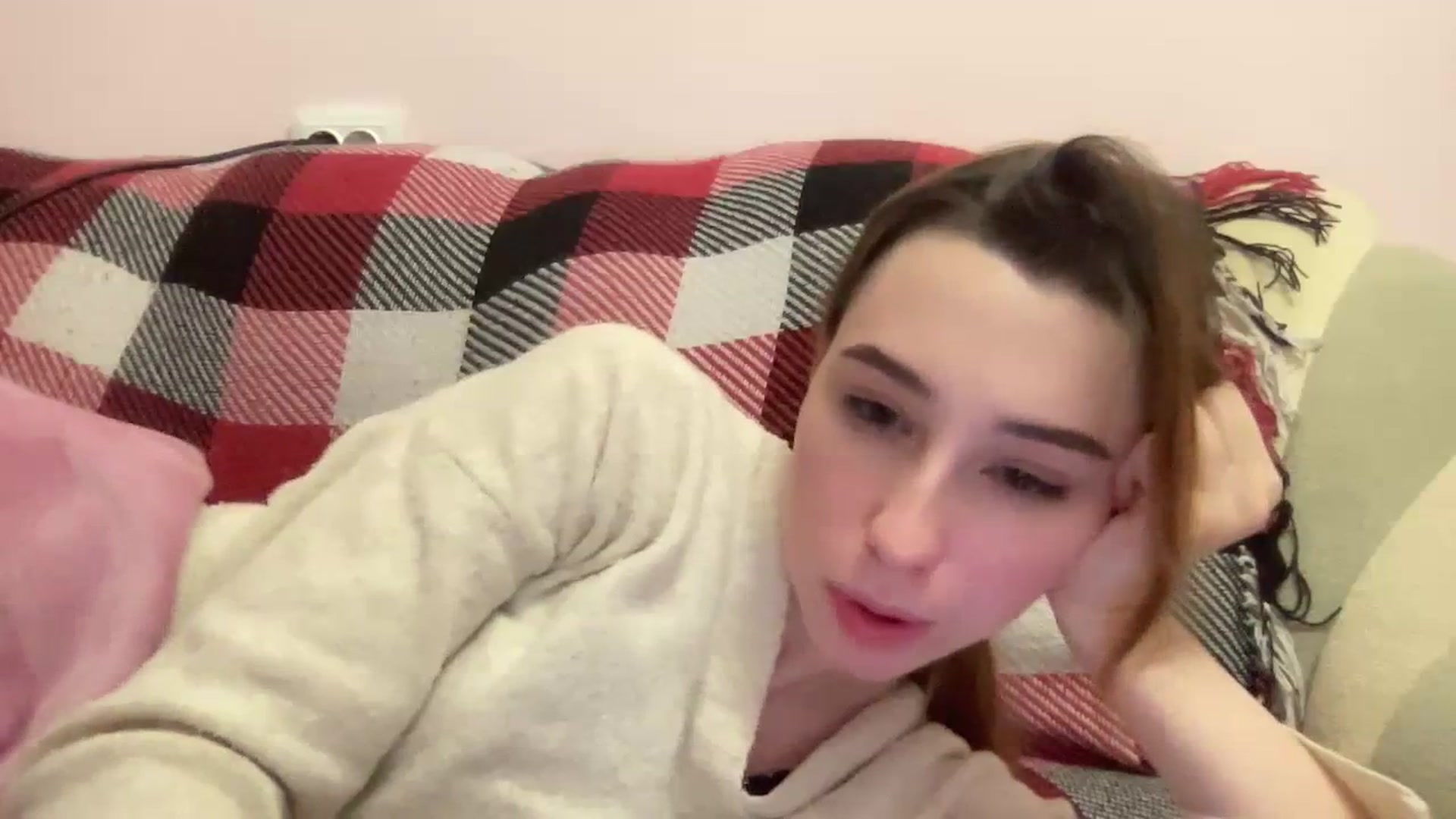 Gallery image thumbnail from Just_I's myfreecams stream on, 01/24/2024, 23:35 image 10 of 20