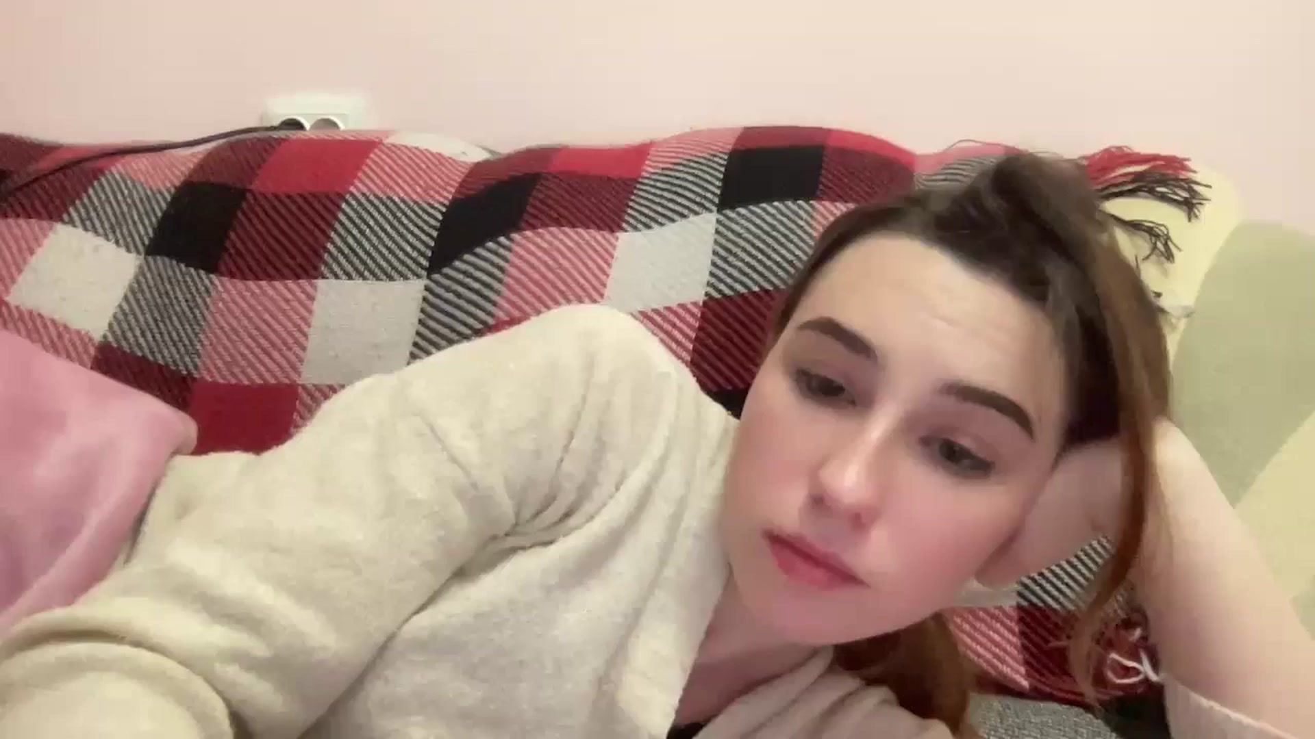 Gallery image thumbnail from Just_I's myfreecams stream on, 01/24/2024, 23:35 image 15 of 20