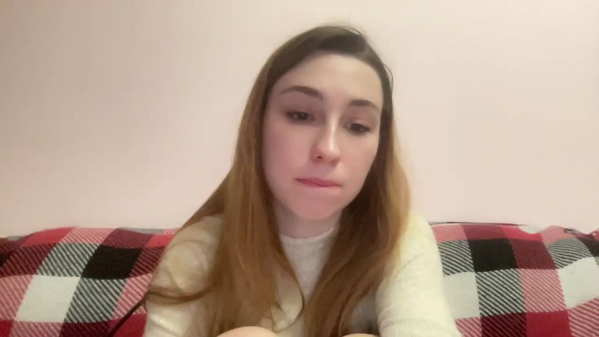 Gallery image thumbnail from Just_I's myfreecams stream on, 01/25/2024, 19:35 image 17 of 20