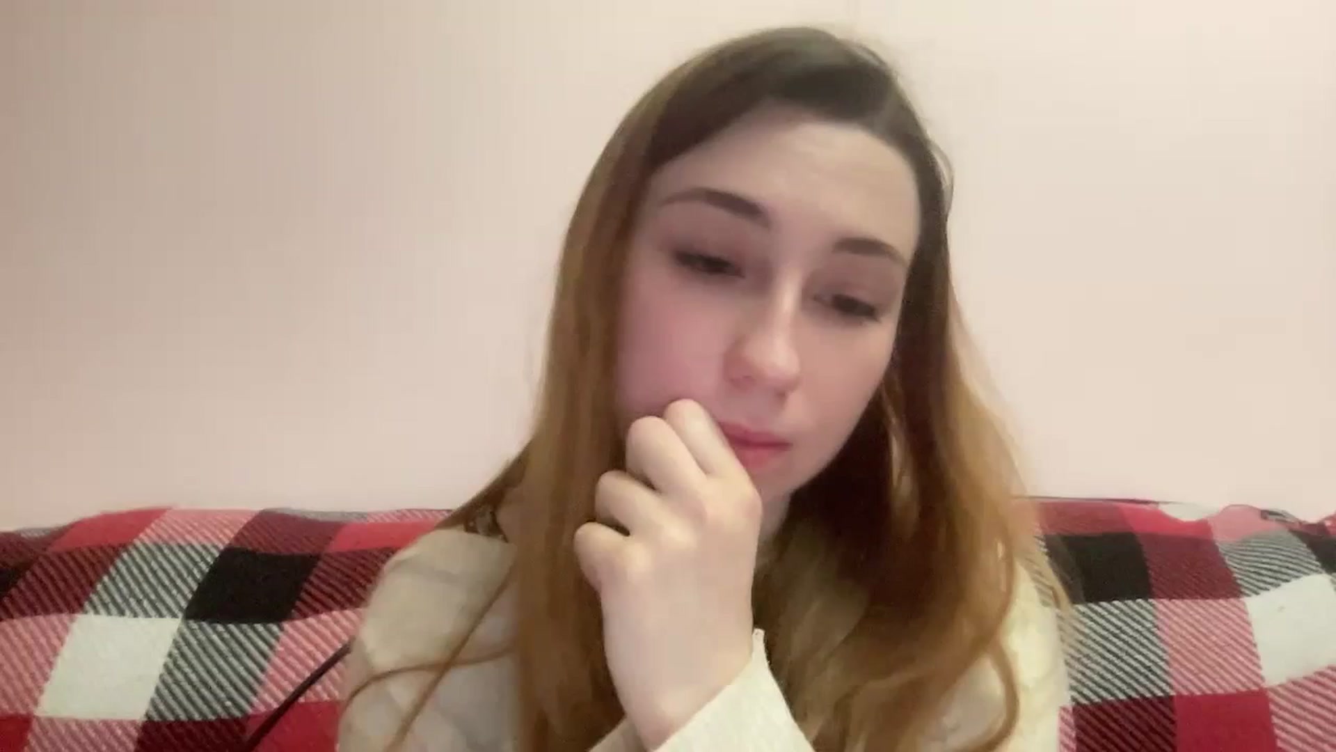 Gallery image thumbnail from Just_I's myfreecams stream on, 01/25/2024, 19:35 image 19 of 20
