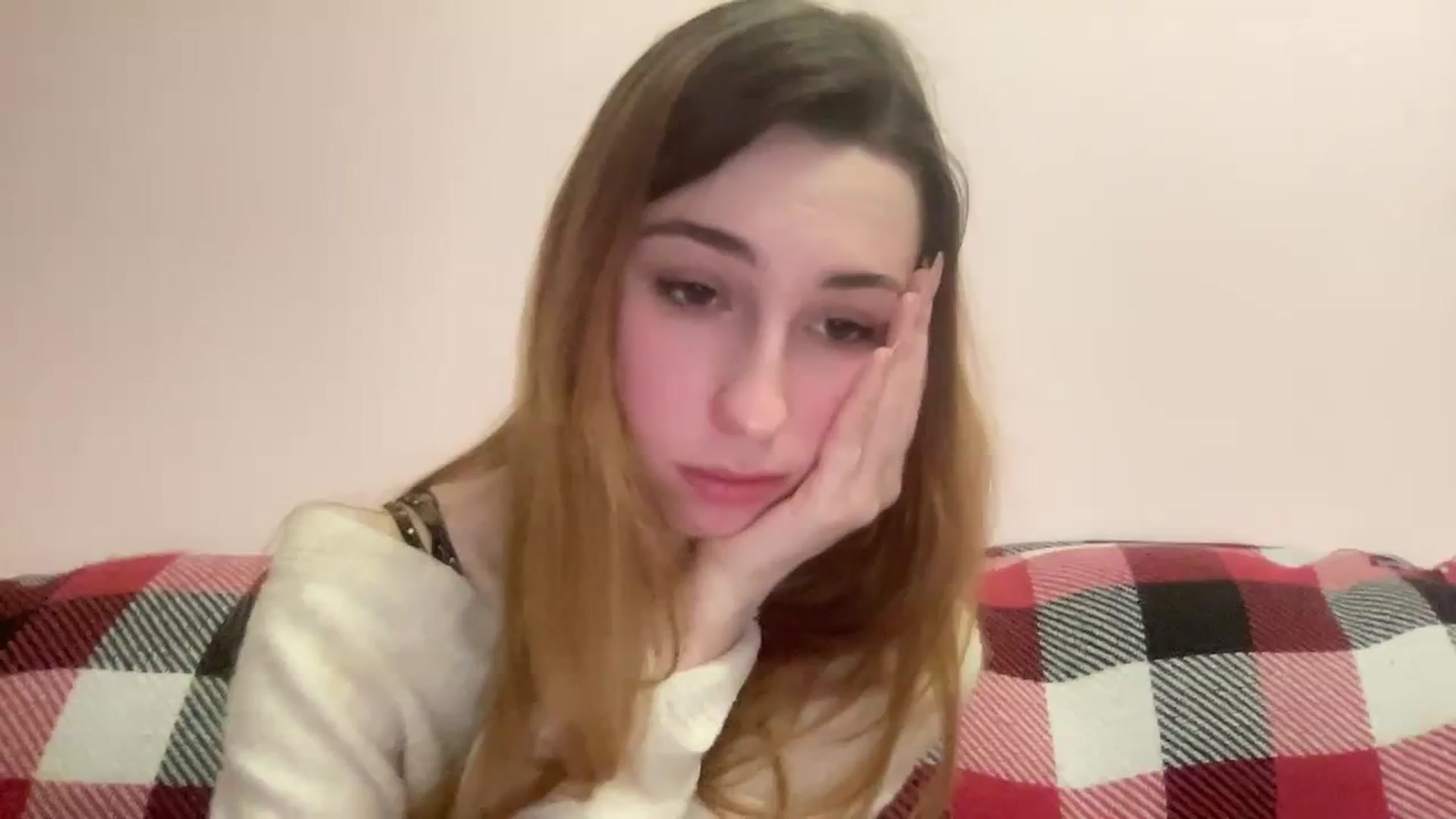 Gallery image thumbnail from Just_I's myfreecams stream on, 01/25/2024, 20:27 image 18 of 20
