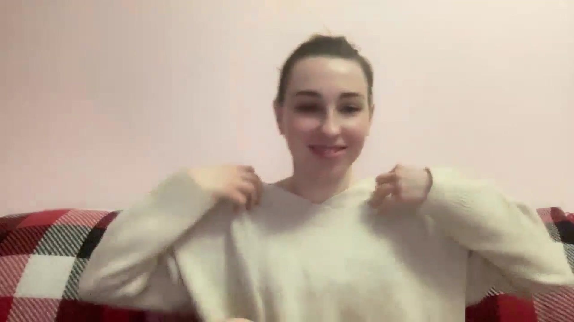 Gallery image thumbnail from Just_I's myfreecams stream on, 01/26/2024, 24:06 image 12 of 20