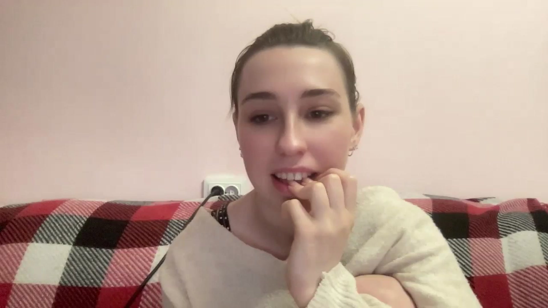 Gallery image thumbnail from Just_I's myfreecams stream on, 01/26/2024, 24:06 image 8 of 20