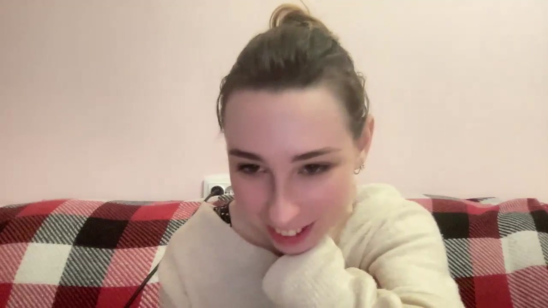 Gallery image thumbnail from Just_I's myfreecams stream on, 01/26/2024, 24:06 image 6 of 20