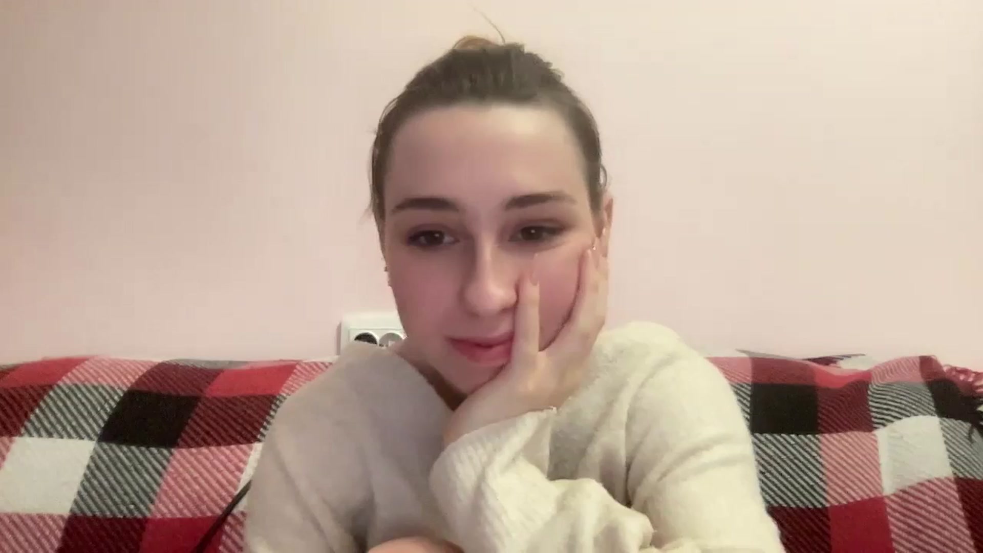 Gallery image thumbnail from Just_I's myfreecams stream on, 01/26/2024, 24:06 image 14 of 20