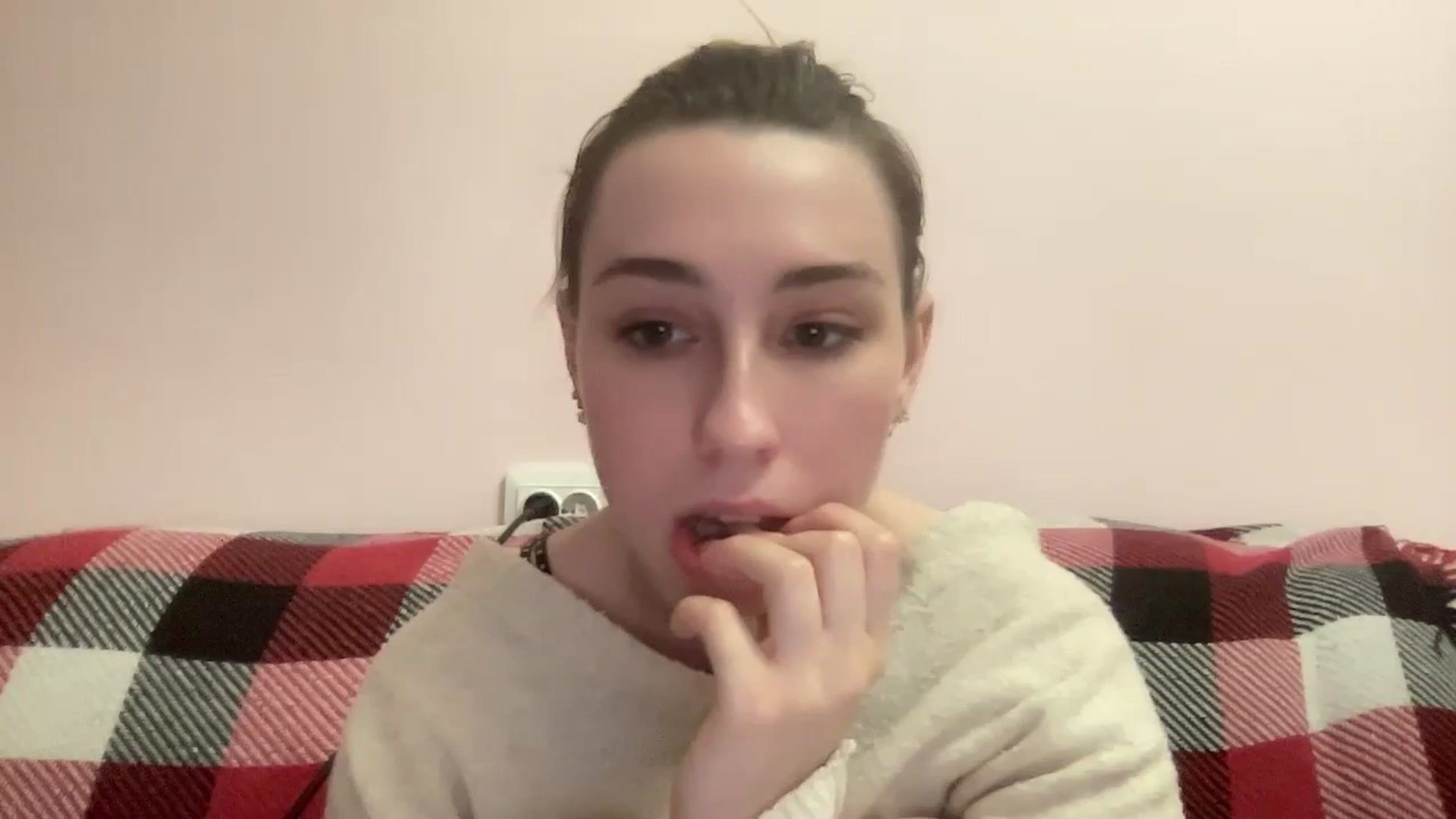 Gallery image thumbnail from Just_I's myfreecams stream on, 01/26/2024, 24:06 image 20 of 20