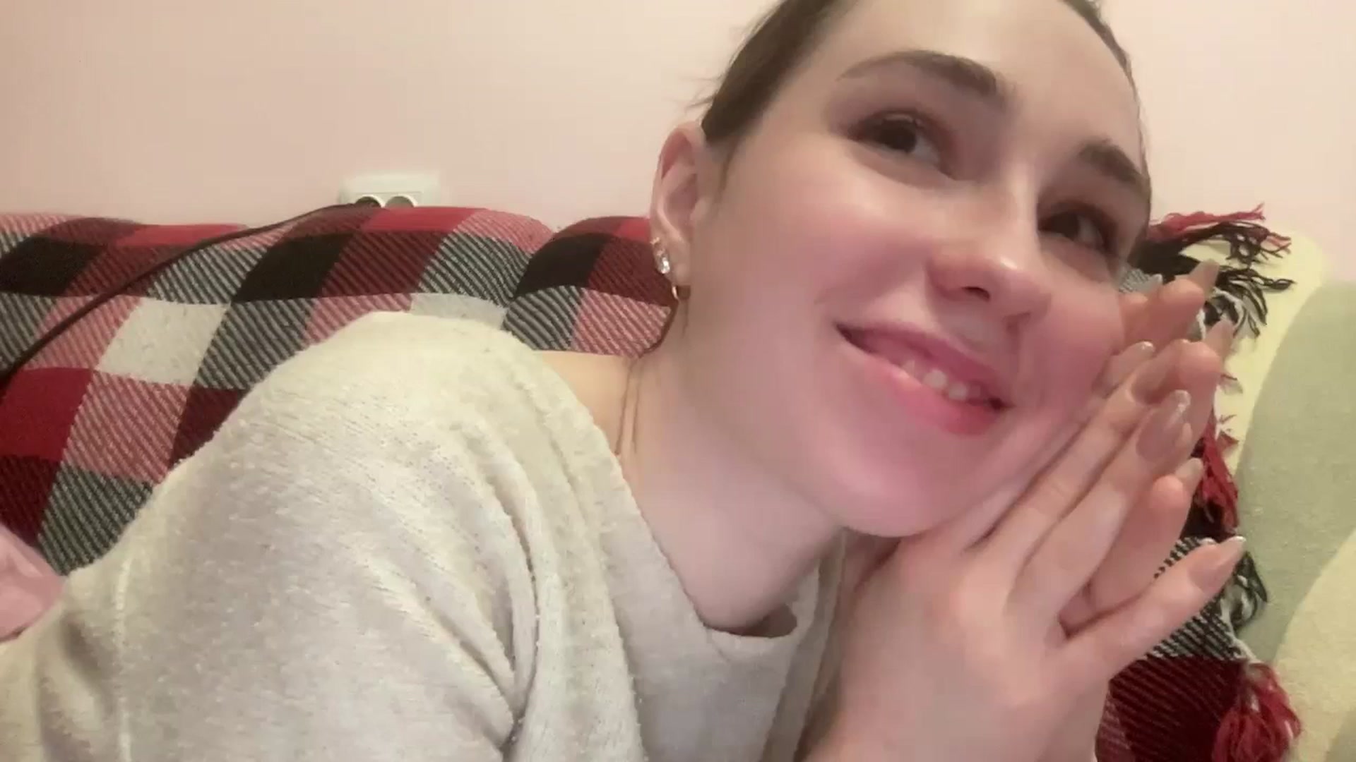 Gallery image thumbnail from Just_I's myfreecams stream on, 01/26/2024, 03:06 image 16 of 20