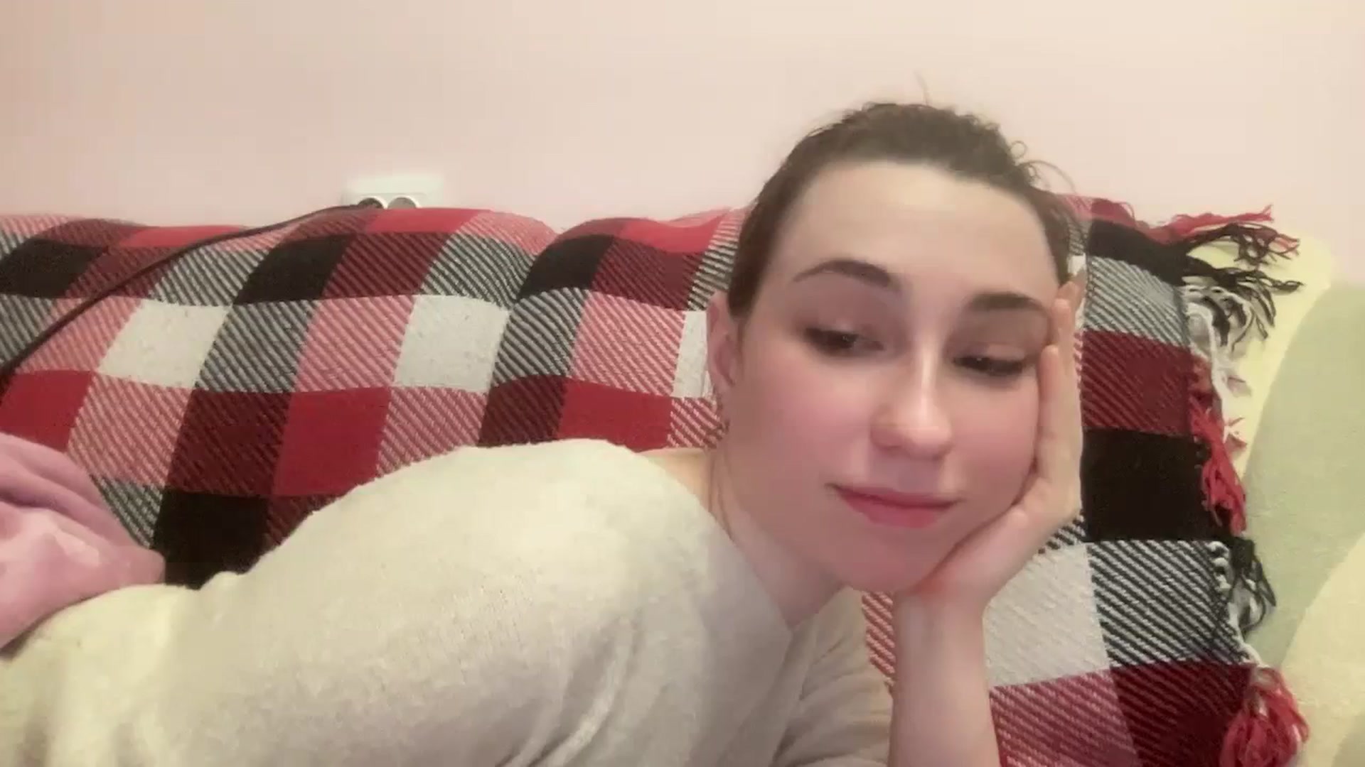 Gallery image thumbnail from Just_I's myfreecams stream on, 01/26/2024, 03:06 image 14 of 20