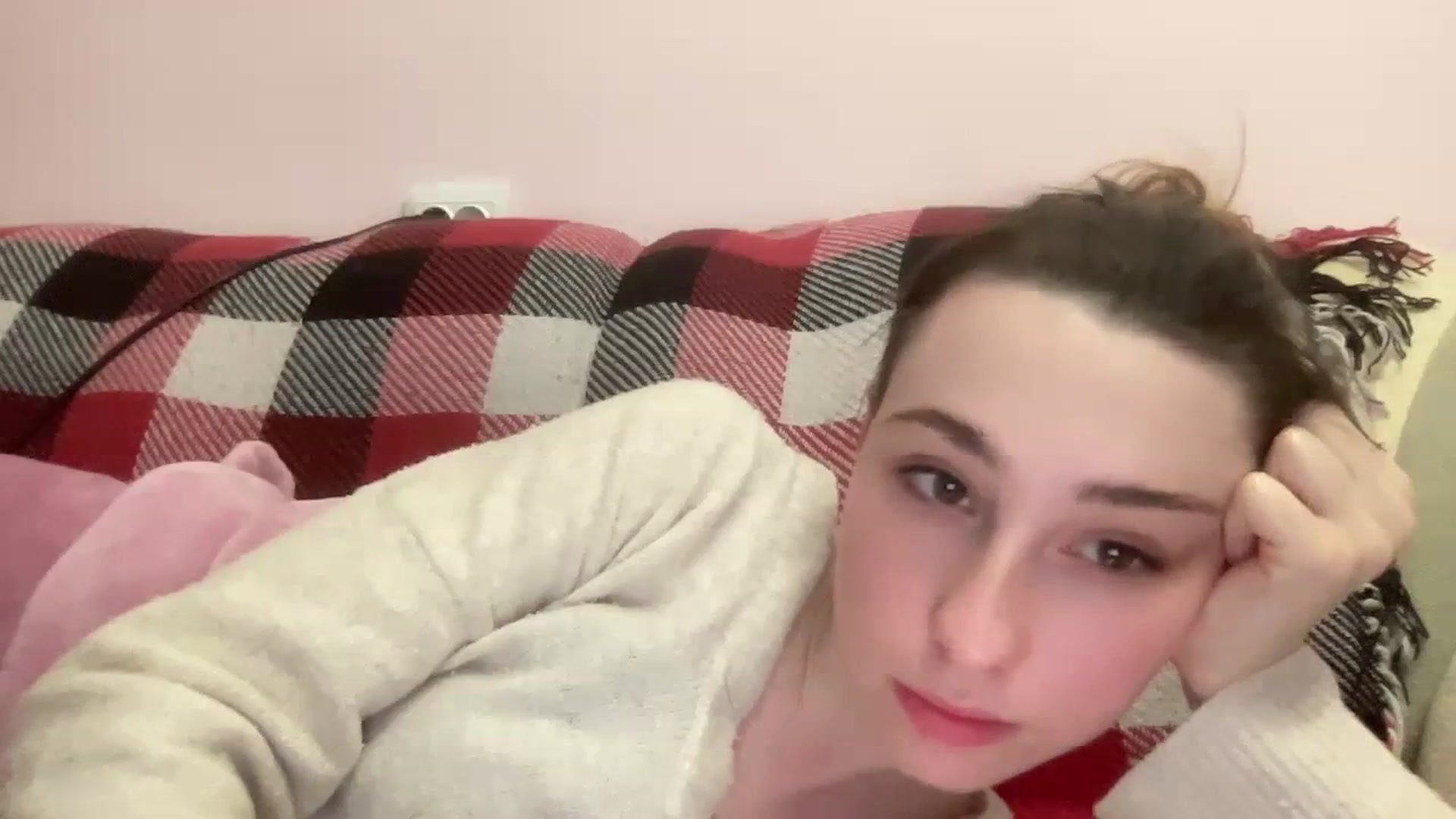 Gallery image thumbnail from Just_I's myfreecams stream on, 01/26/2024, 03:48 image 5 of 20