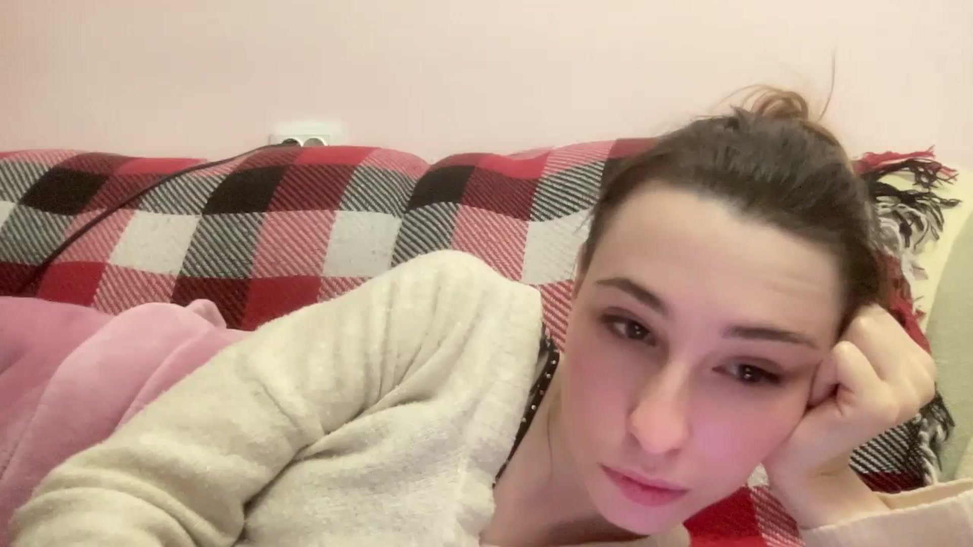 Gallery image thumbnail from Just_I's myfreecams stream on, 01/26/2024, 03:48 image 18 of 20