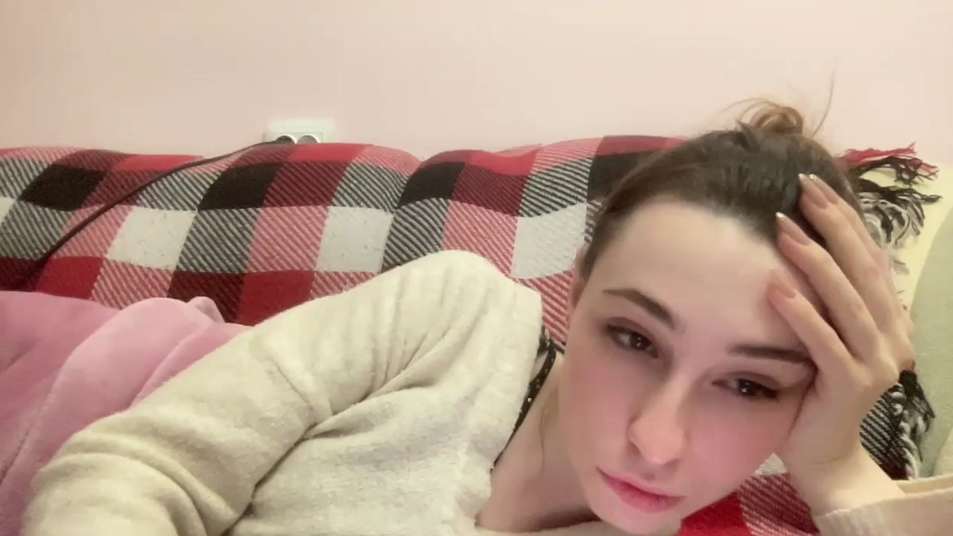Gallery image thumbnail from Just_I's myfreecams stream on, 01/26/2024, 03:48 image 20 of 20