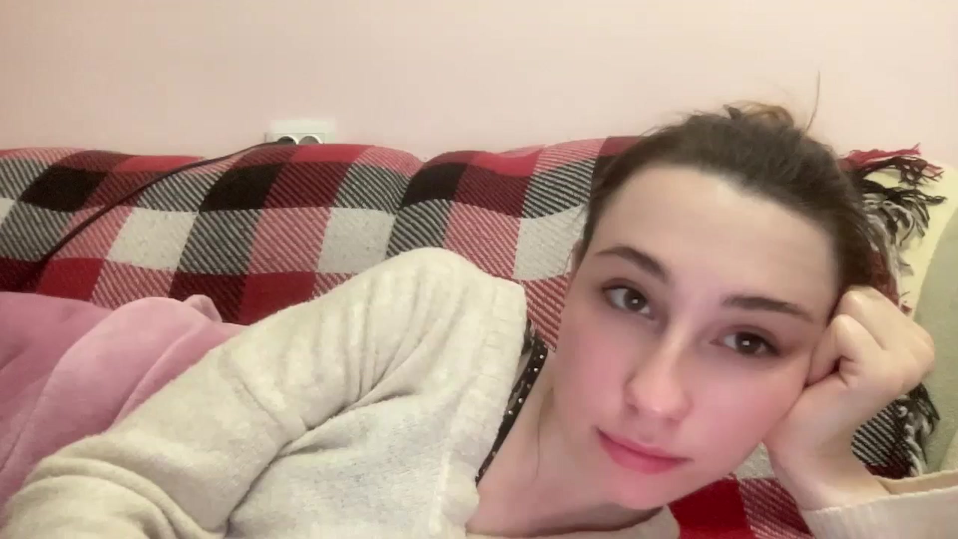 Gallery image thumbnail from Just_I's myfreecams stream on, 01/26/2024, 03:48 image 13 of 20